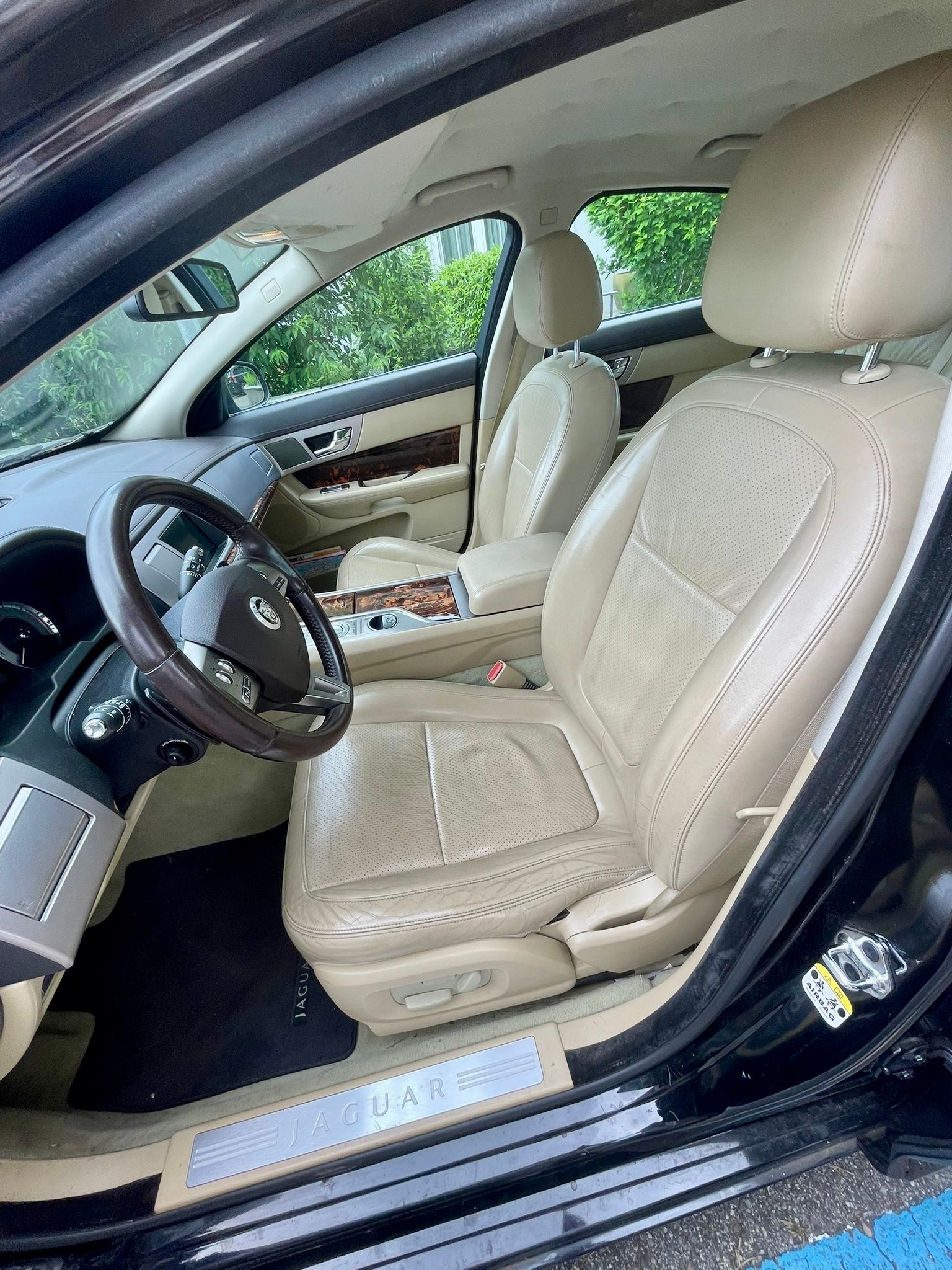JAGUAR 4.2 V8 Premium Luxury-image-4