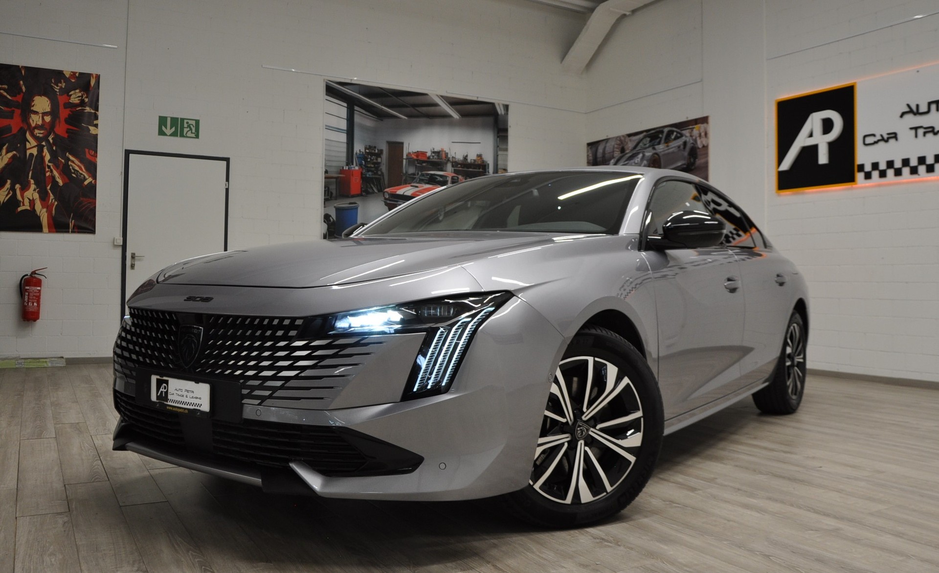 PEUGEOT 508 1.6 PHEV Allure EAT8-showroom-element-1