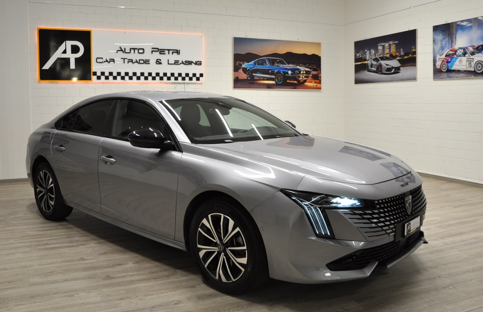 PEUGEOT 508 1.6 PHEV Allure EAT8-image-4
