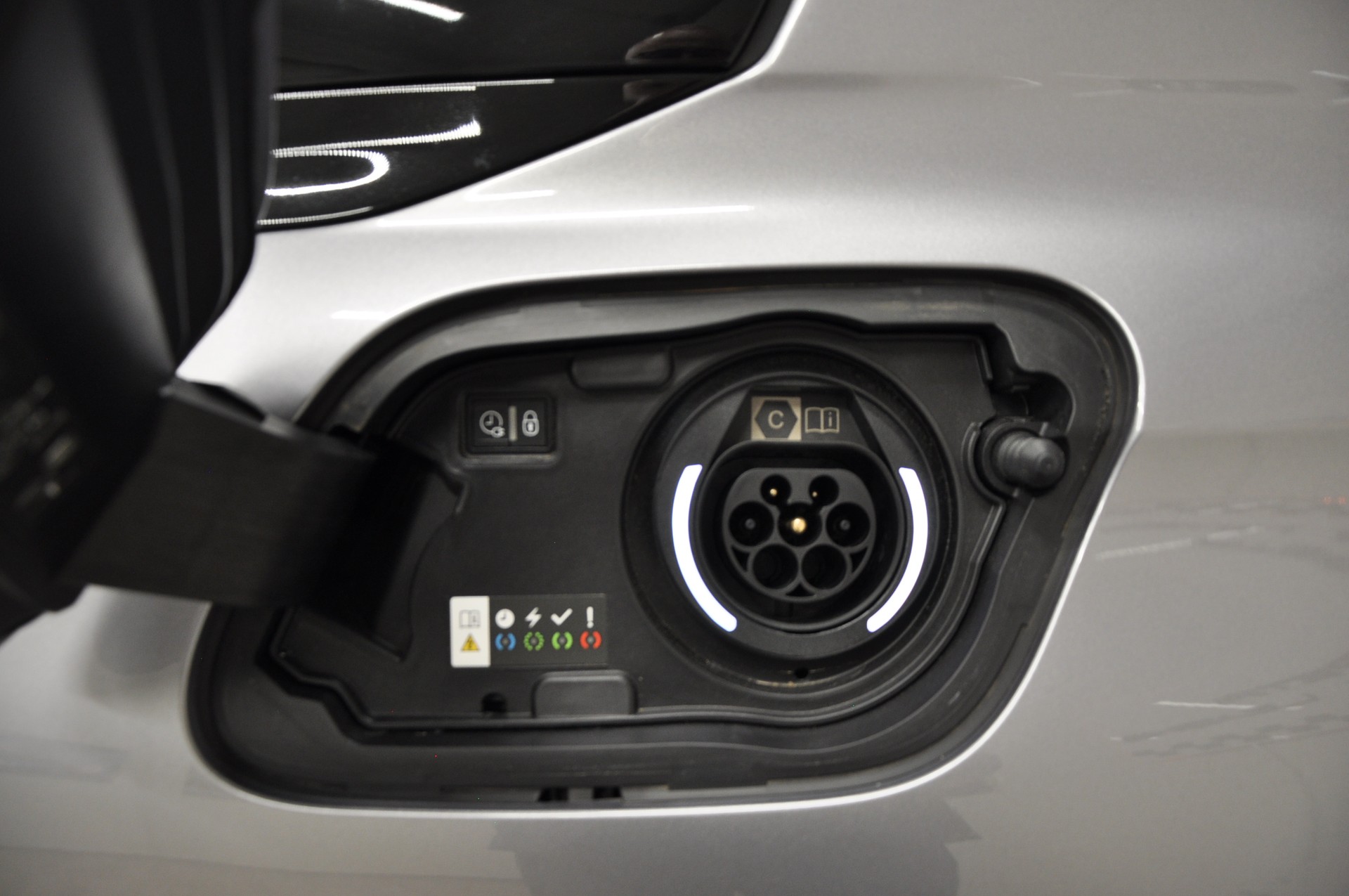PEUGEOT 508 1.6 PHEV Allure EAT8-image-24