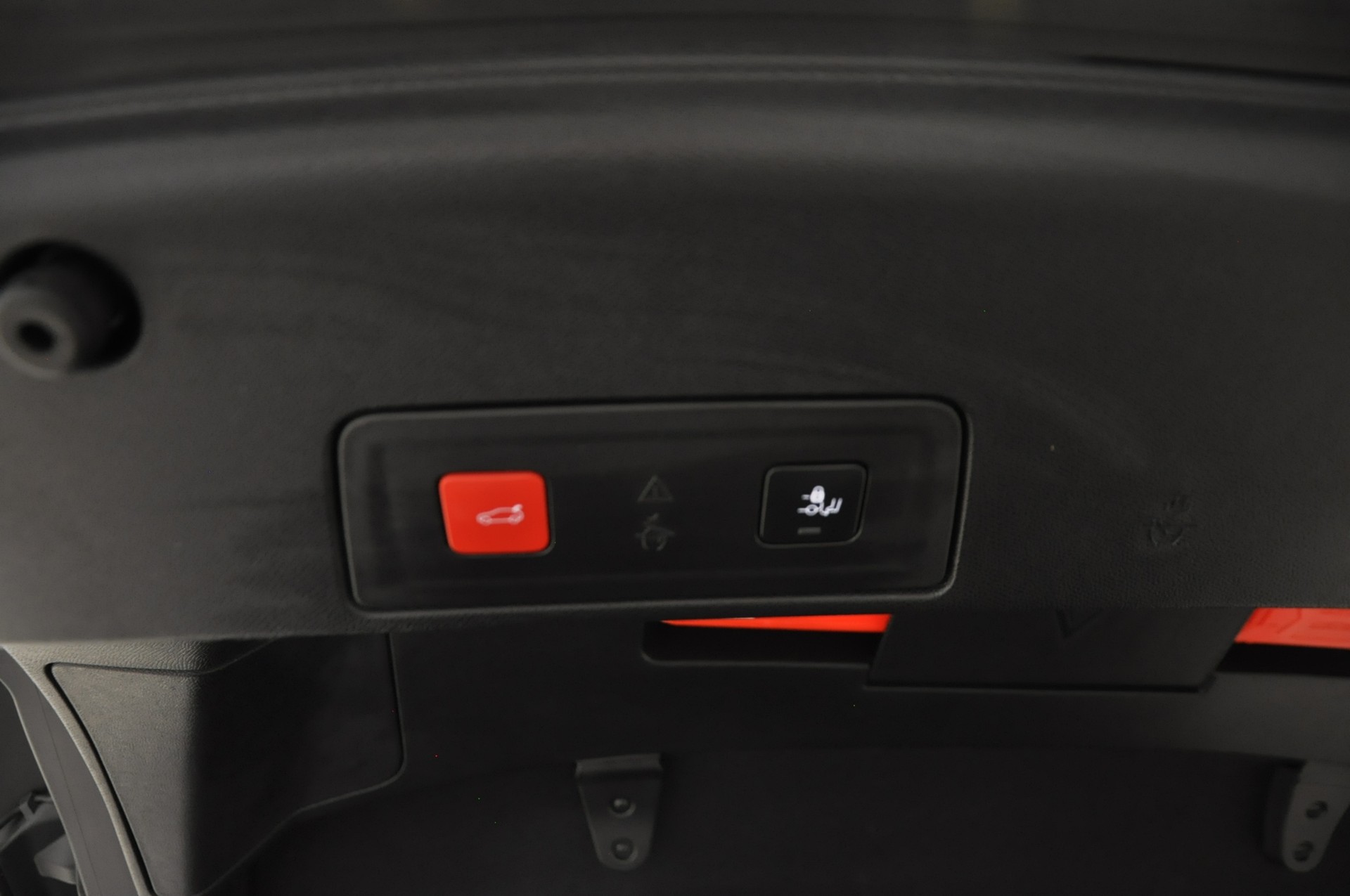 PEUGEOT 508 1.6 PHEV Allure EAT8-image-23