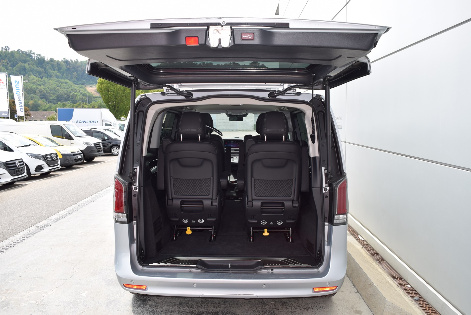 MERCEDES-BENZ V 250-image-6
