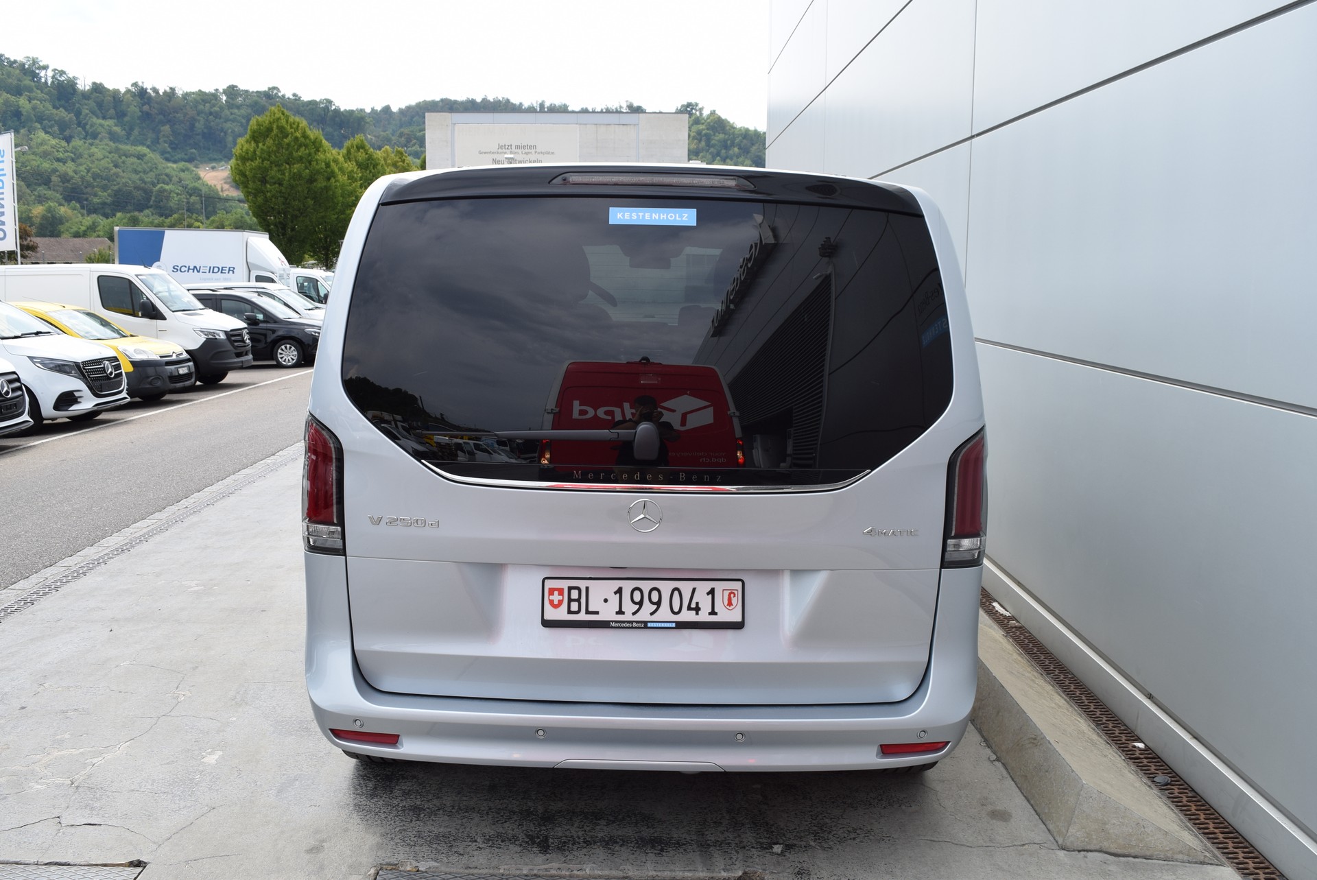 MERCEDES-BENZ V 250-image-4