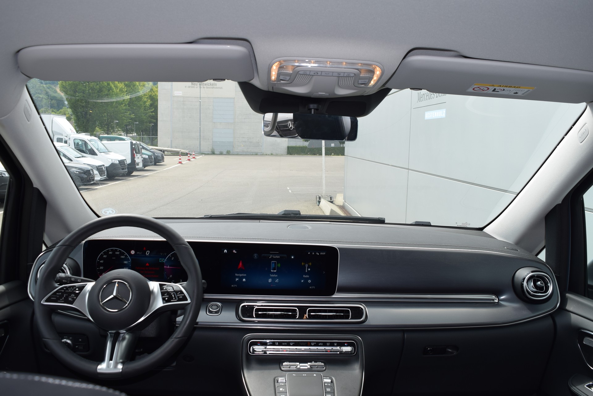 MERCEDES-BENZ V 250-image-9