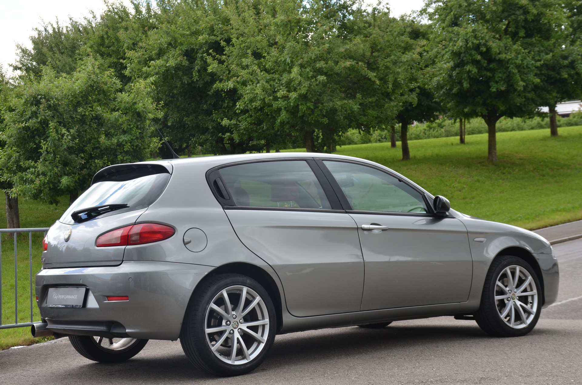 ALFA ROMEO 147 2.0 TS 16V Sport TI-image-3