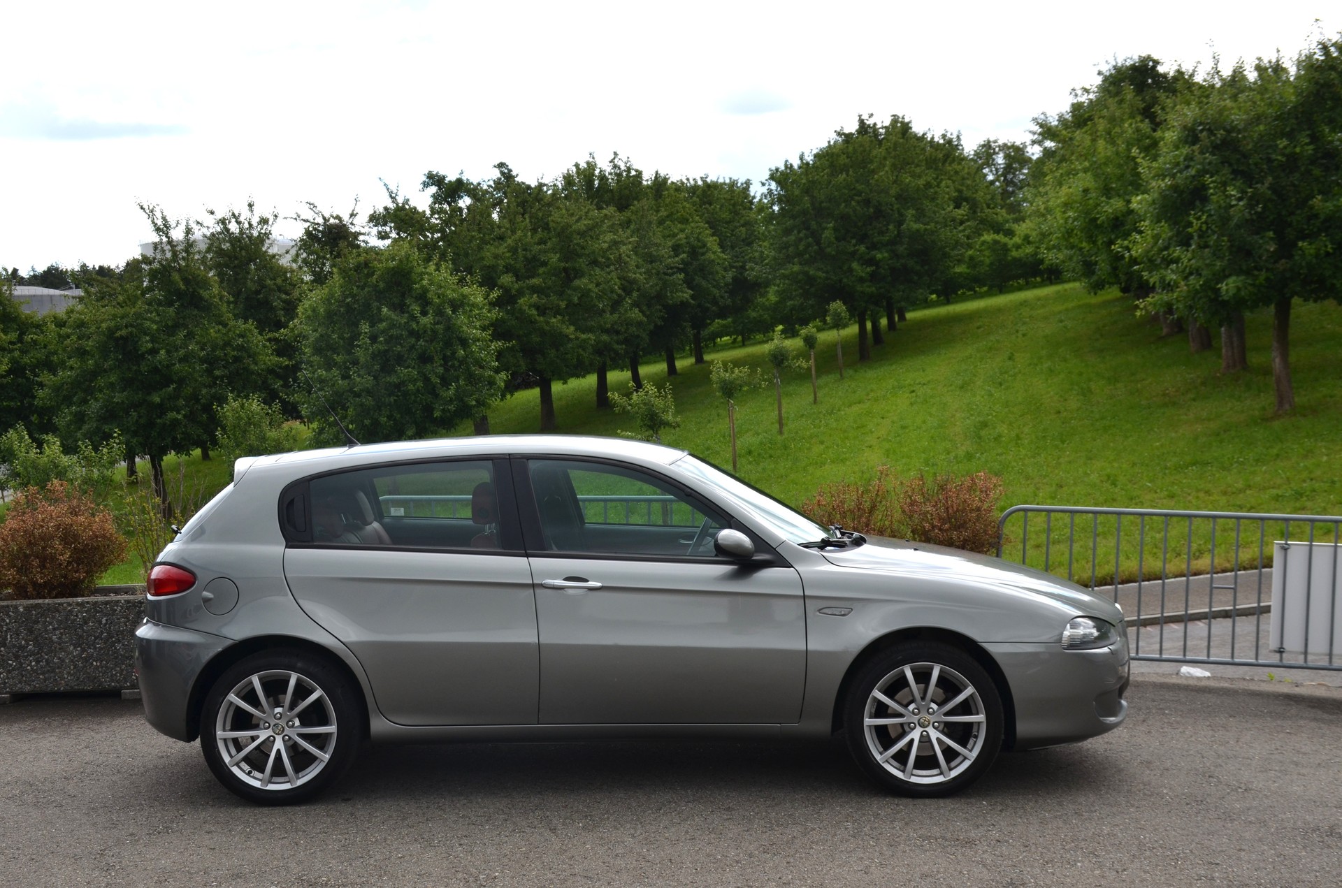 ALFA ROMEO 147 2.0 TS 16V Sport TI-image-5