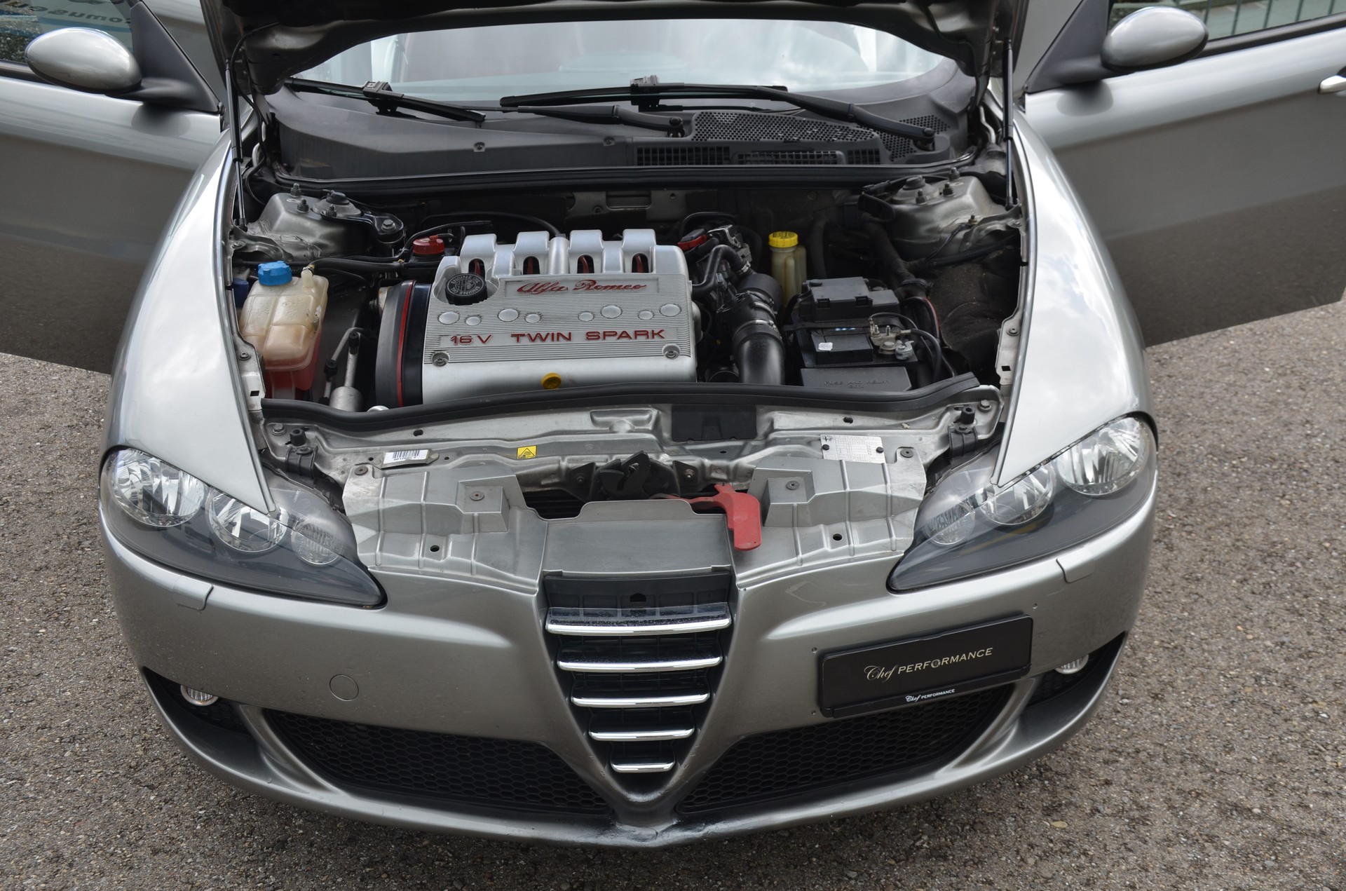 ALFA ROMEO 147 2.0 TS 16V Sport TI-image-13