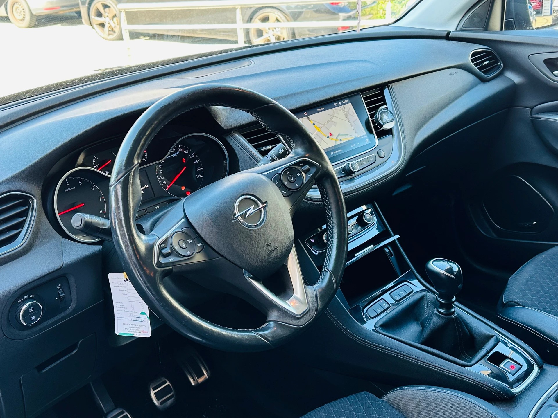 OPEL Grandland X 1.2i TP Excellence-image-13