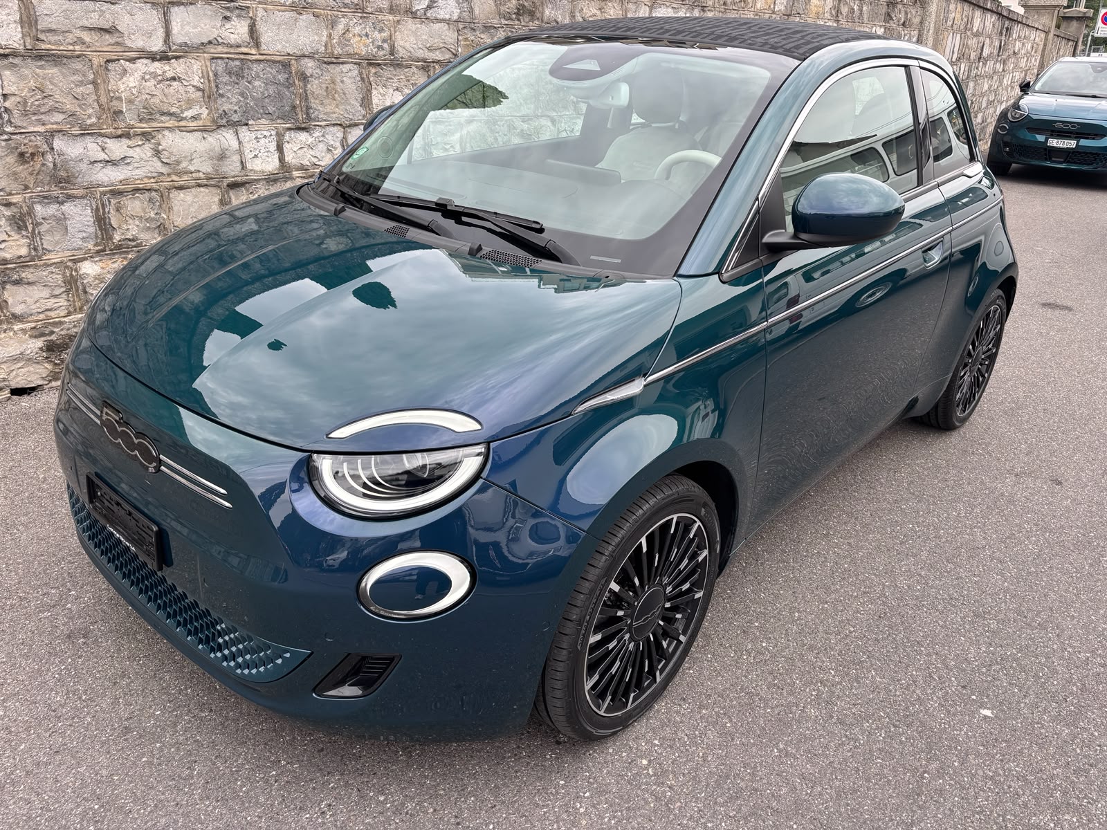 FIAT 500 C electric 87 kW La Prima-image-1