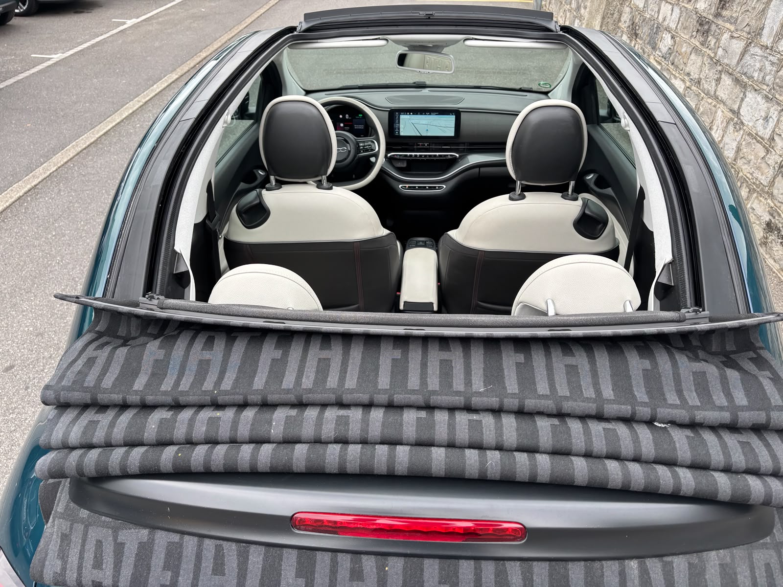 FIAT 500 C electric 87 kW La Prima-image-5