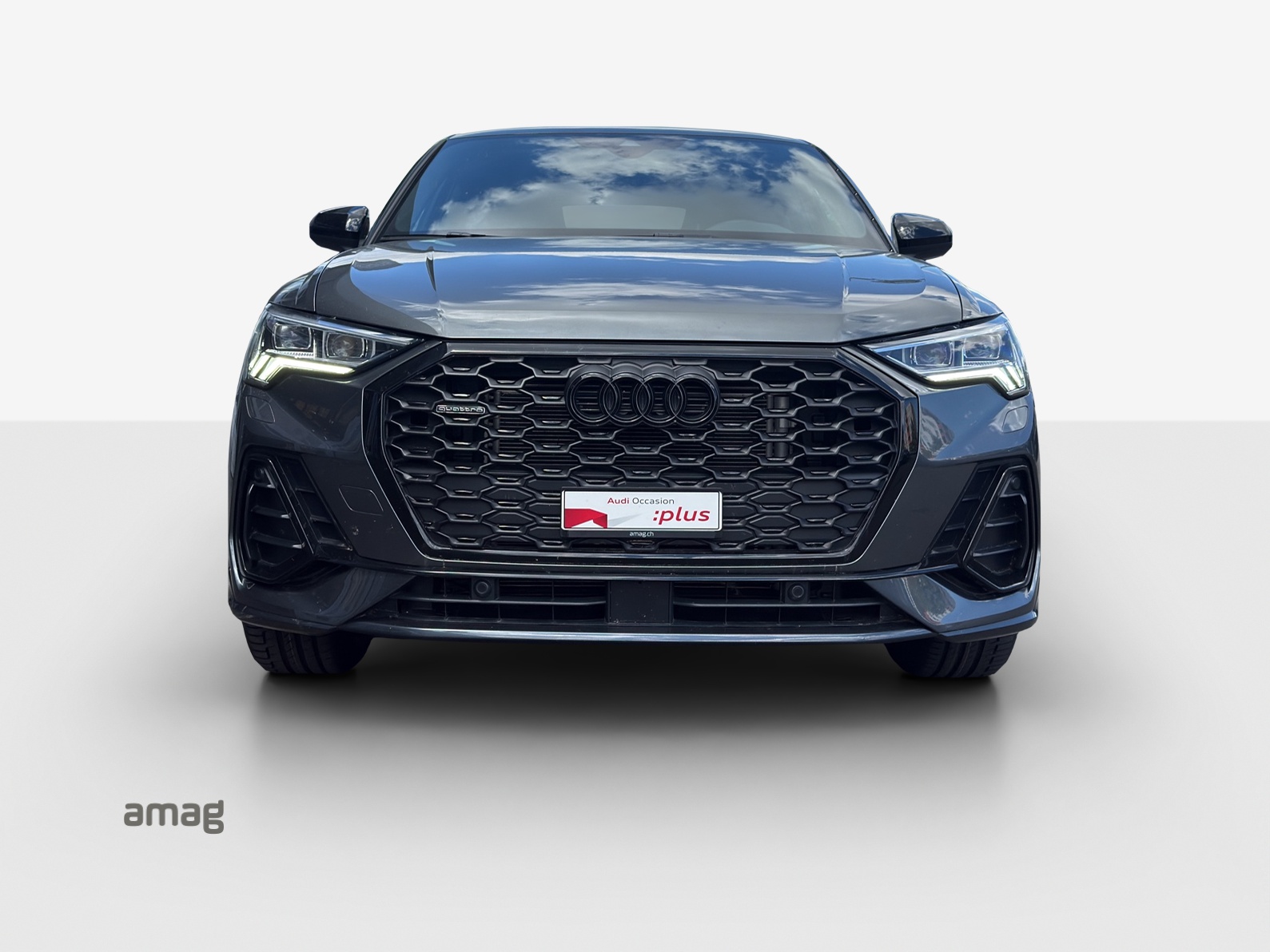 AUDI Q3 Sportback 40 TFSI S line quattro S-tronic-image-6