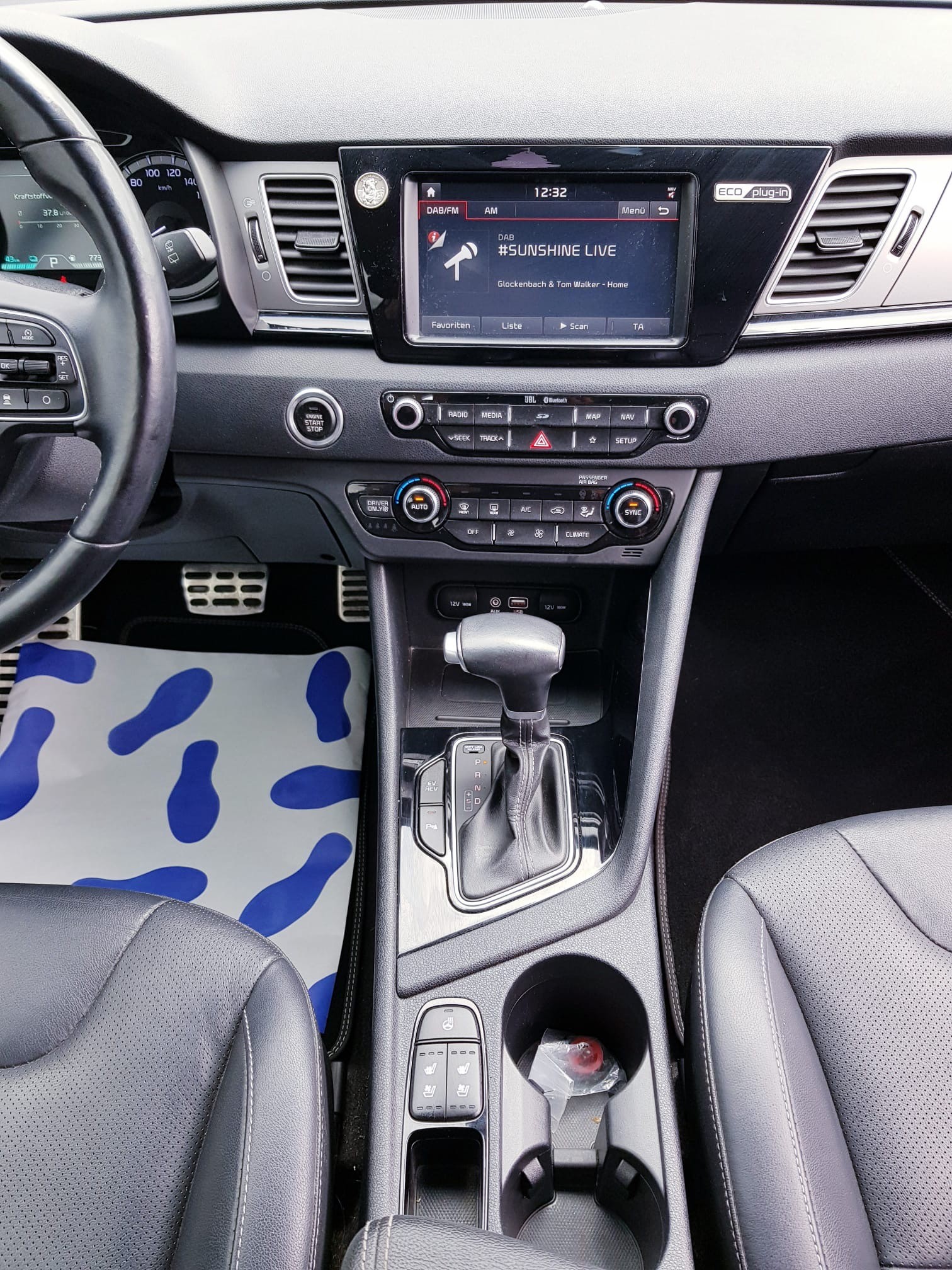KIA Niro 1.6GDi Plug-in Hybrid DCT-image-10