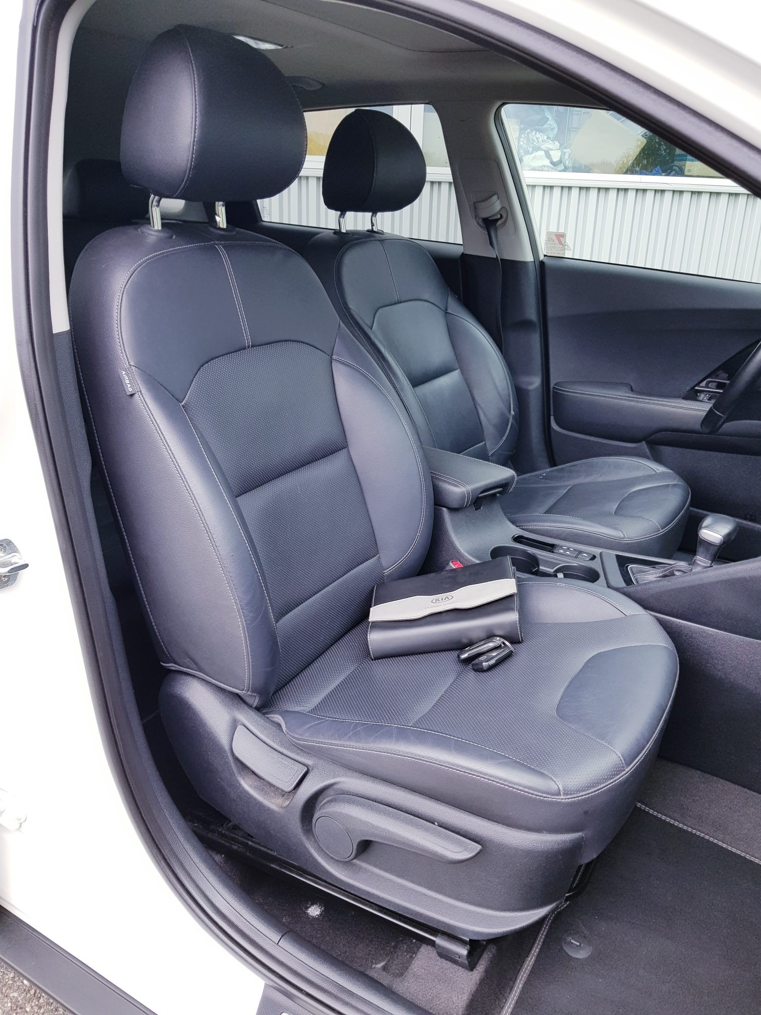 KIA Niro 1.6GDi Plug-in Hybrid DCT-image-8