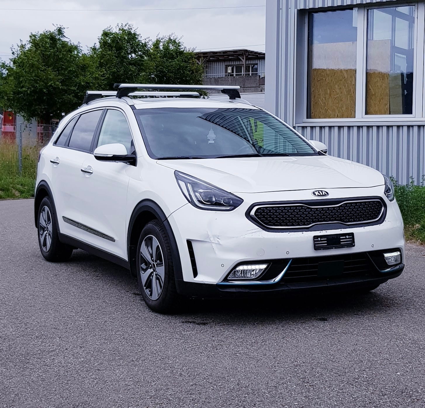 KIA Niro 1.6GDi Plug-in Hybrid DCT-image-1