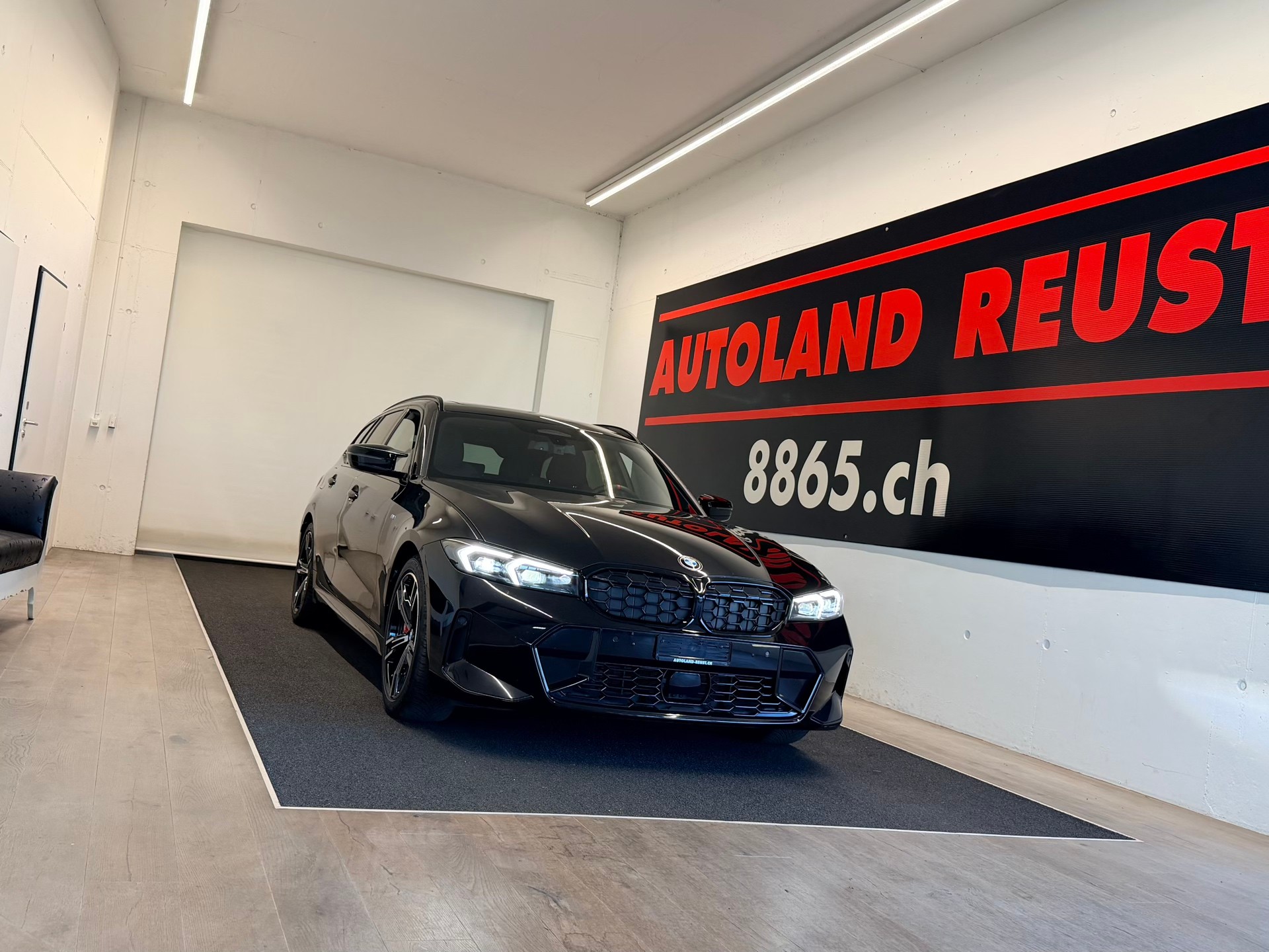 BMW M340i xDrive 48V Touring Steptronic M Sport Pro-image-0