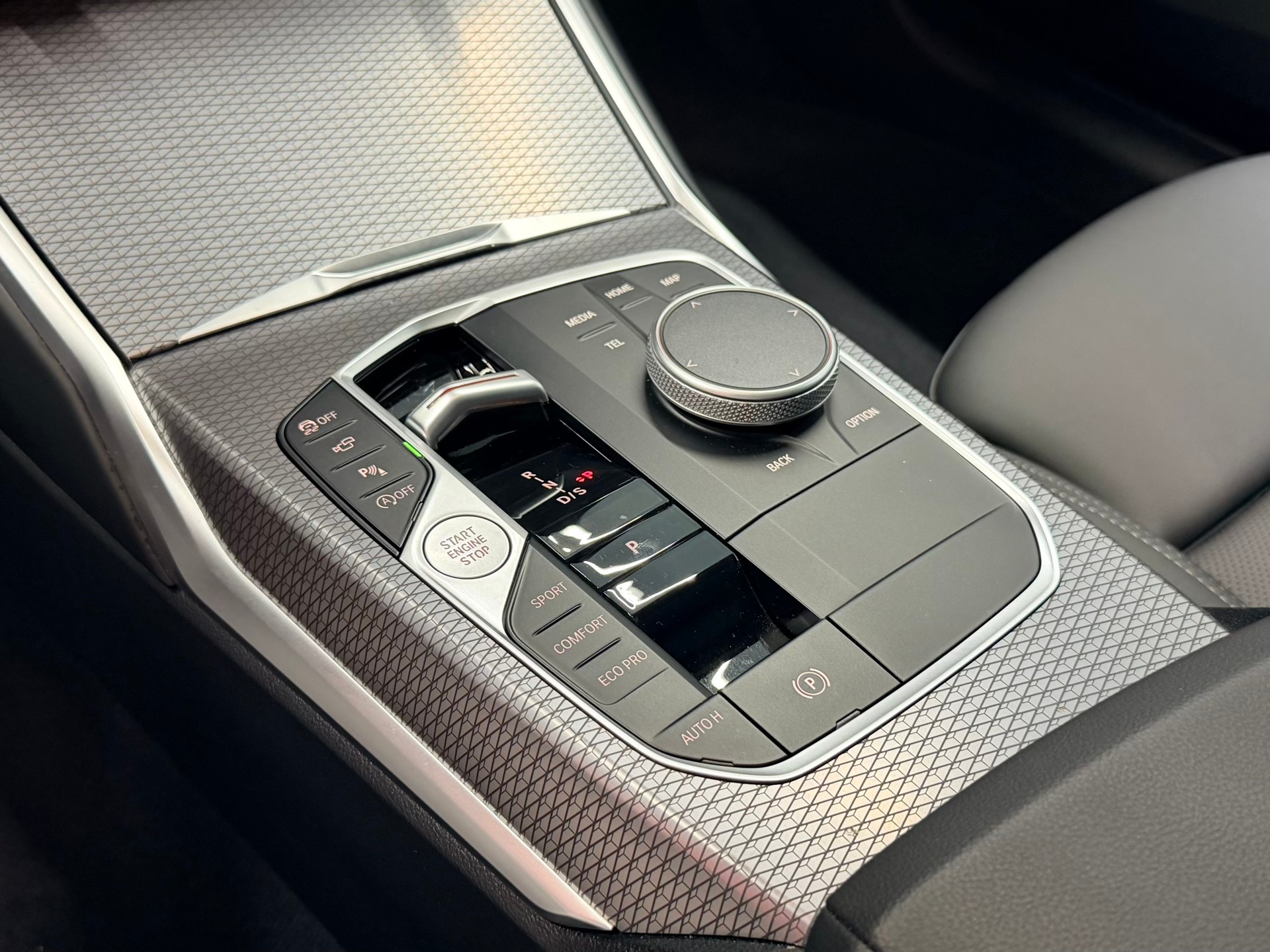 BMW M340i xDrive 48V Touring Steptronic M Sport Pro-image-13