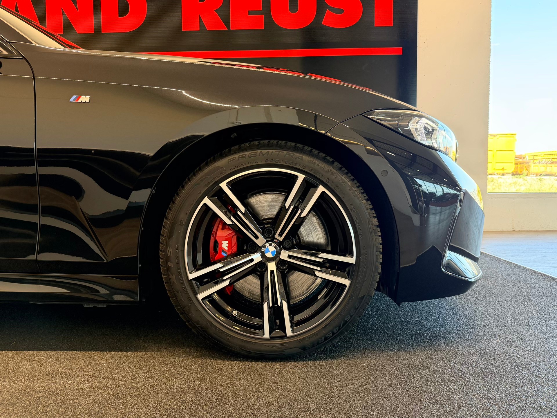 BMW M340i xDrive 48V Touring Steptronic M Sport Pro-image-5