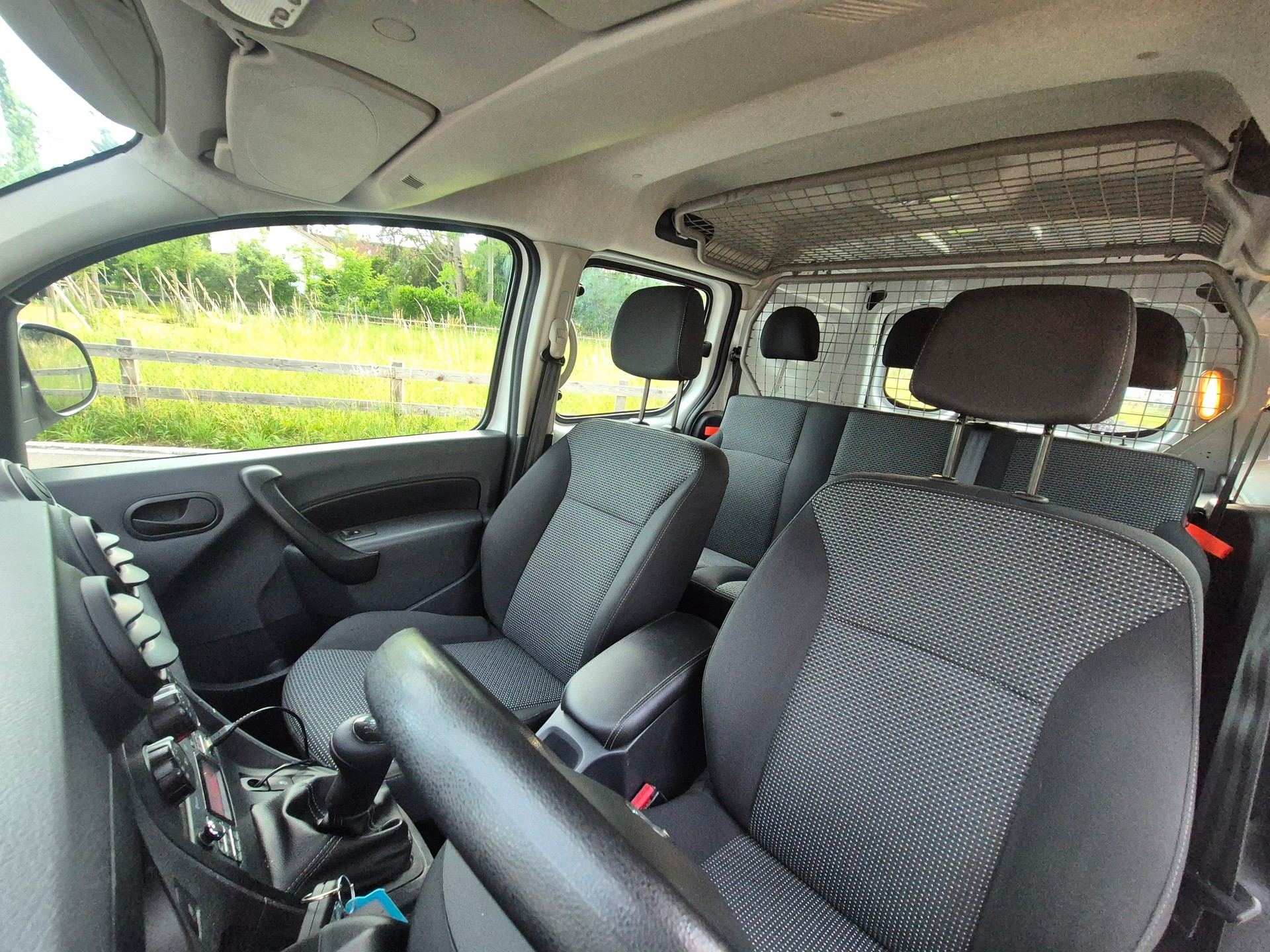 MERCEDES-BENZ Citan 109 CDI EL Mixto Euro 6-image-8