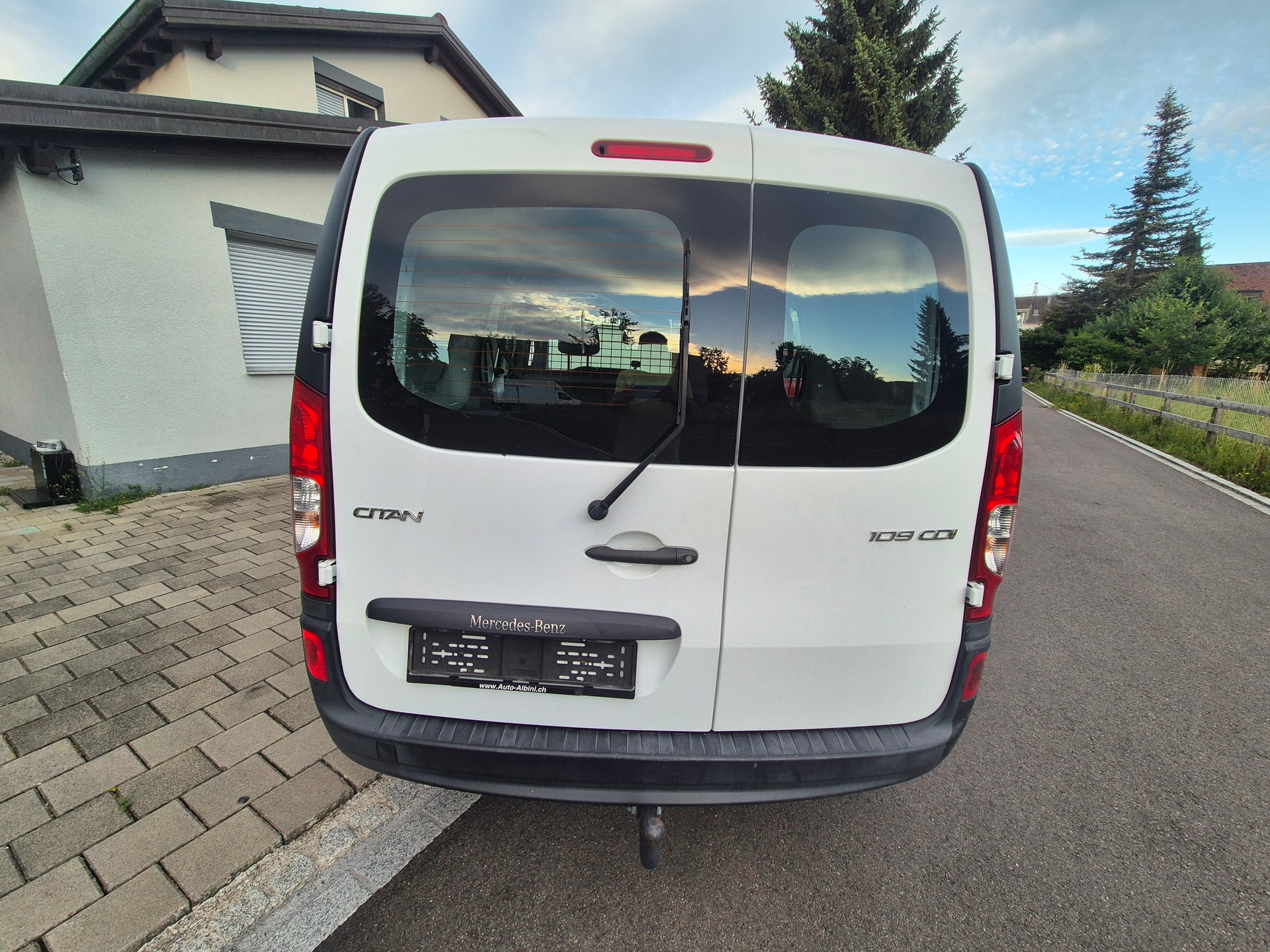 MERCEDES-BENZ Citan 109 CDI EL Mixto Euro 6-image-4