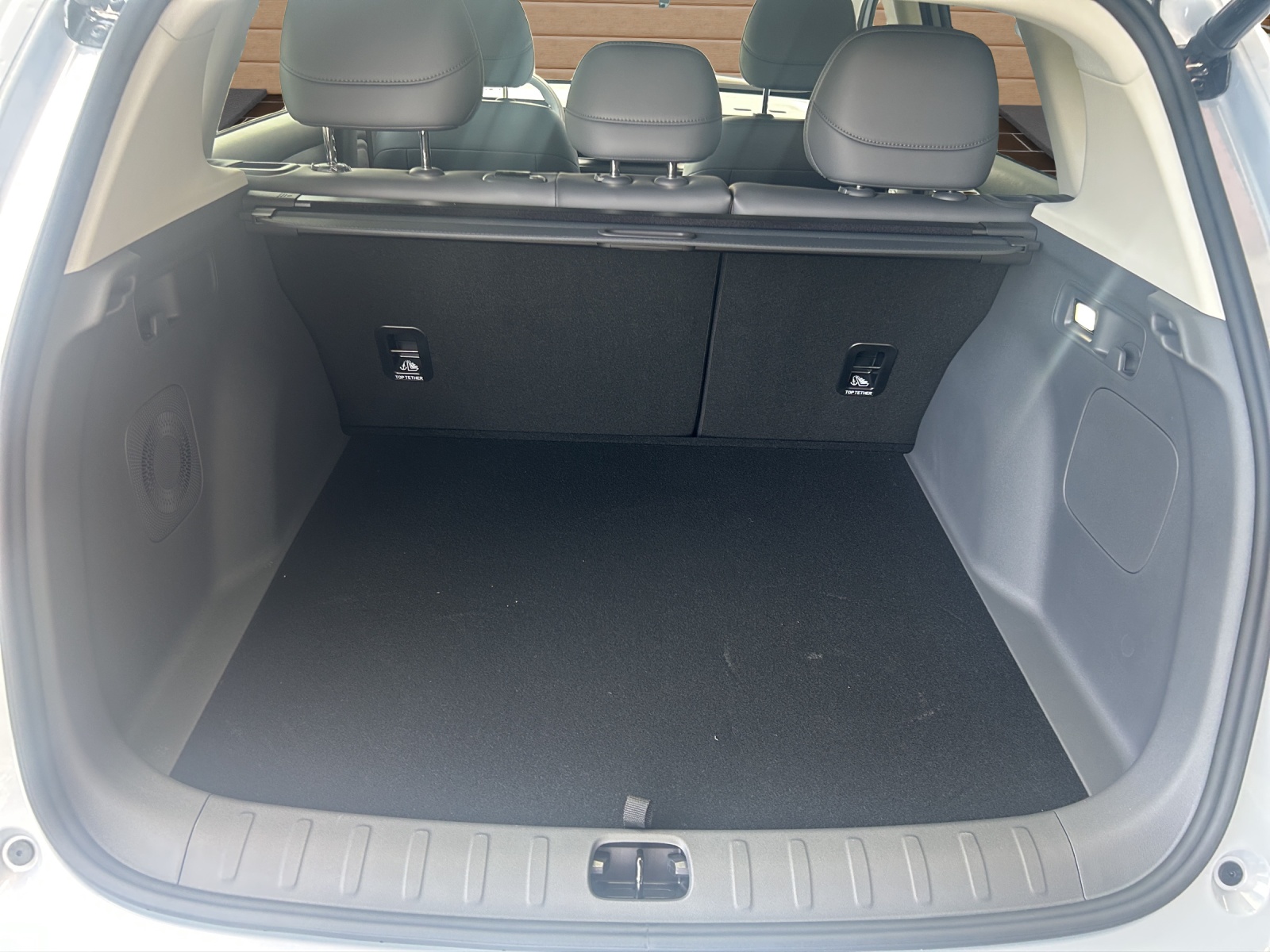 LEAPMOTOR B10 1.5 Hybrid EV-image-8