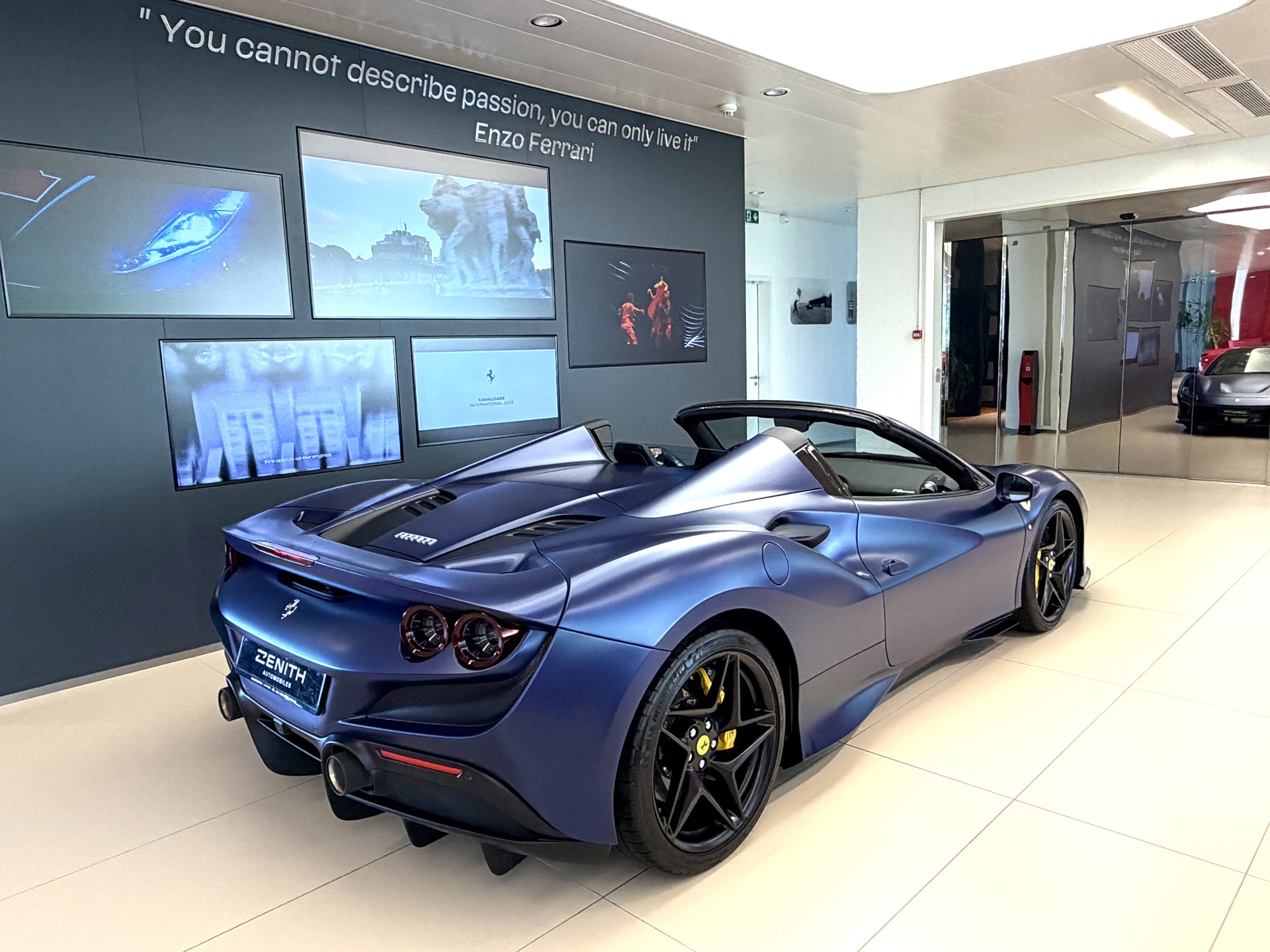 FERRARI F8 Spider-image-4
