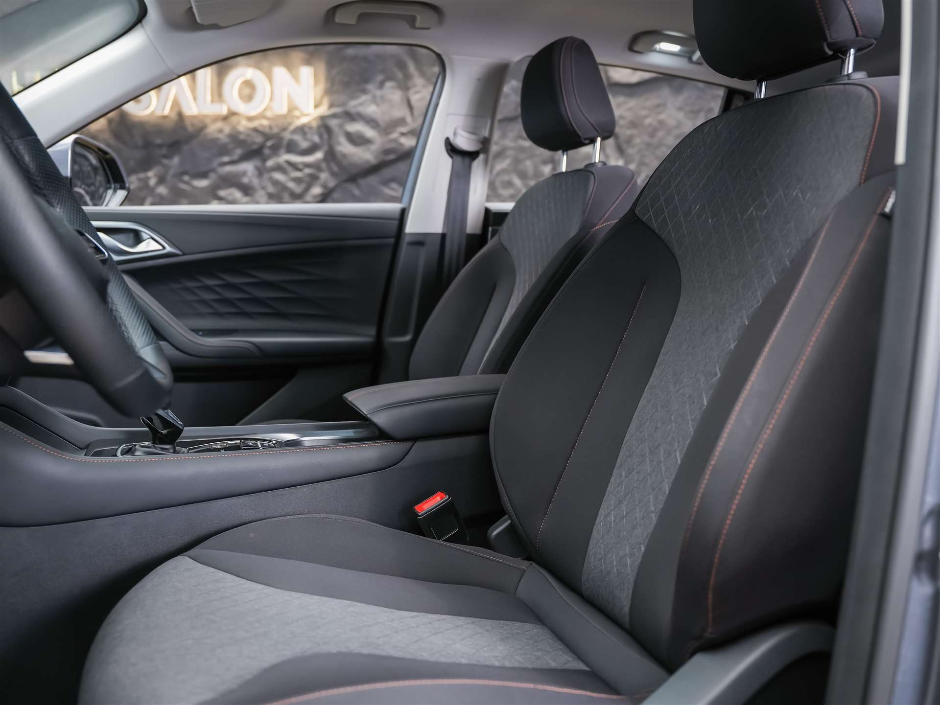 MG HS 1.5 T Comfort Automat-image-9