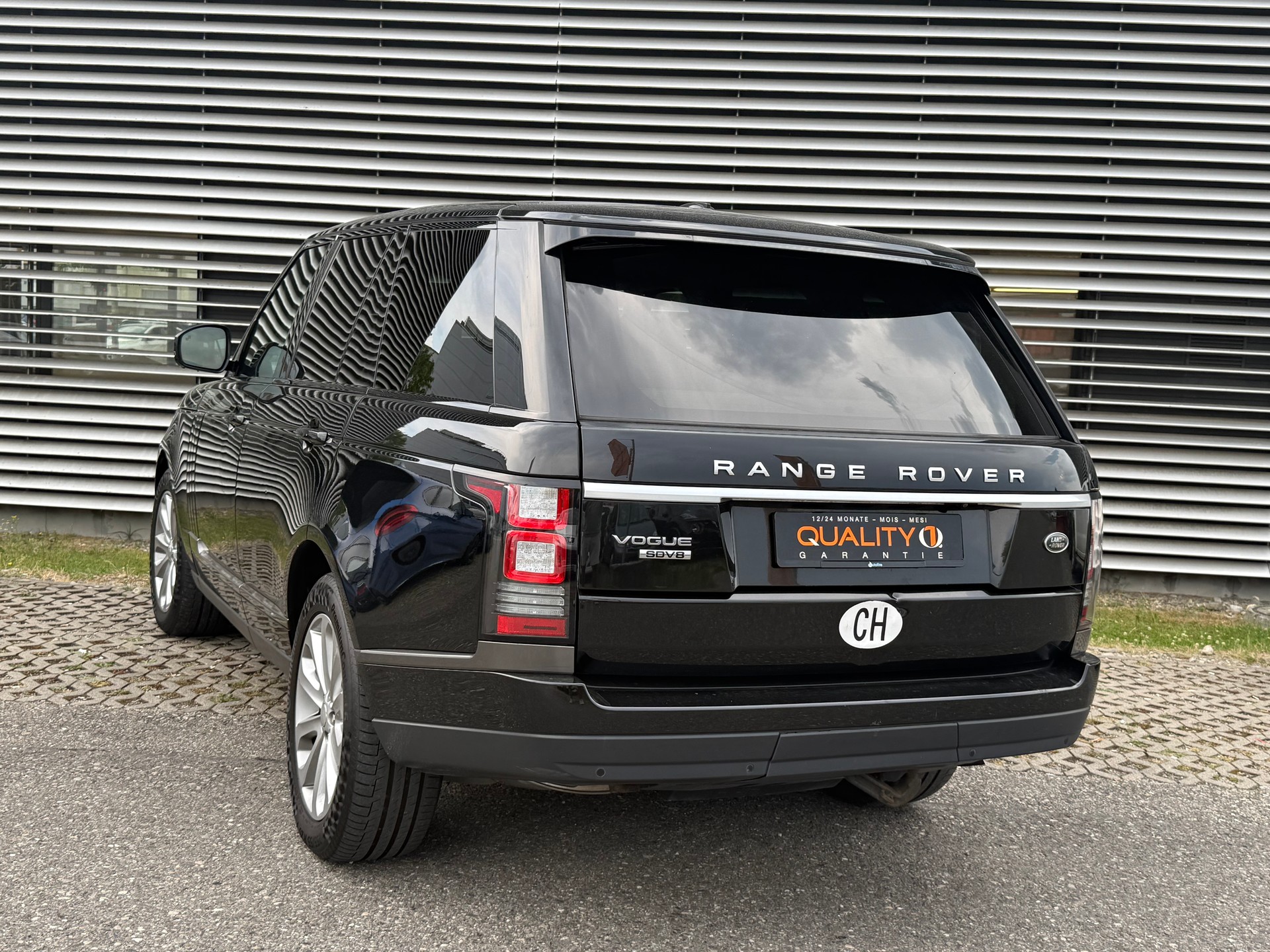 LAND ROVER Range Rover 4.4 SDV8 Vogue Automatic-image-4