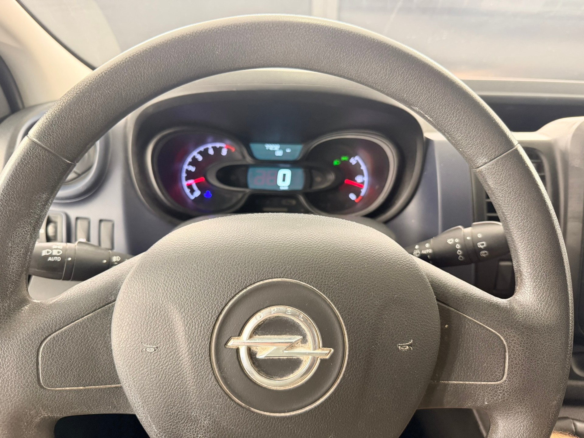 OPEL Vivaro 1.6 CDTI 2.9t L1H1-image-11