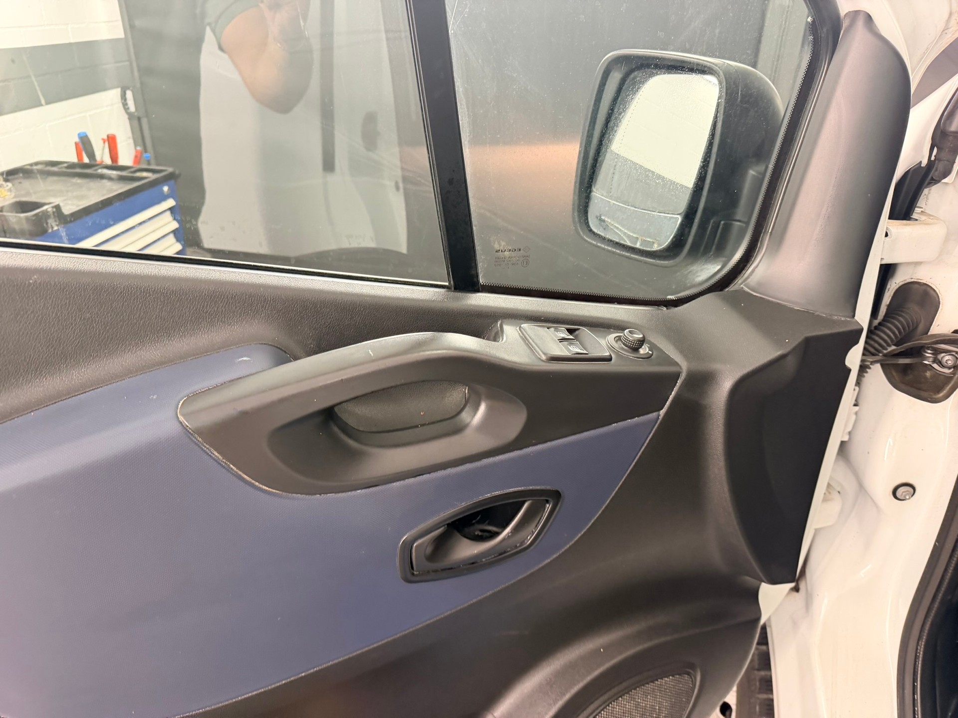 OPEL Vivaro 1.6 CDTI 2.9t L1H1-image-8