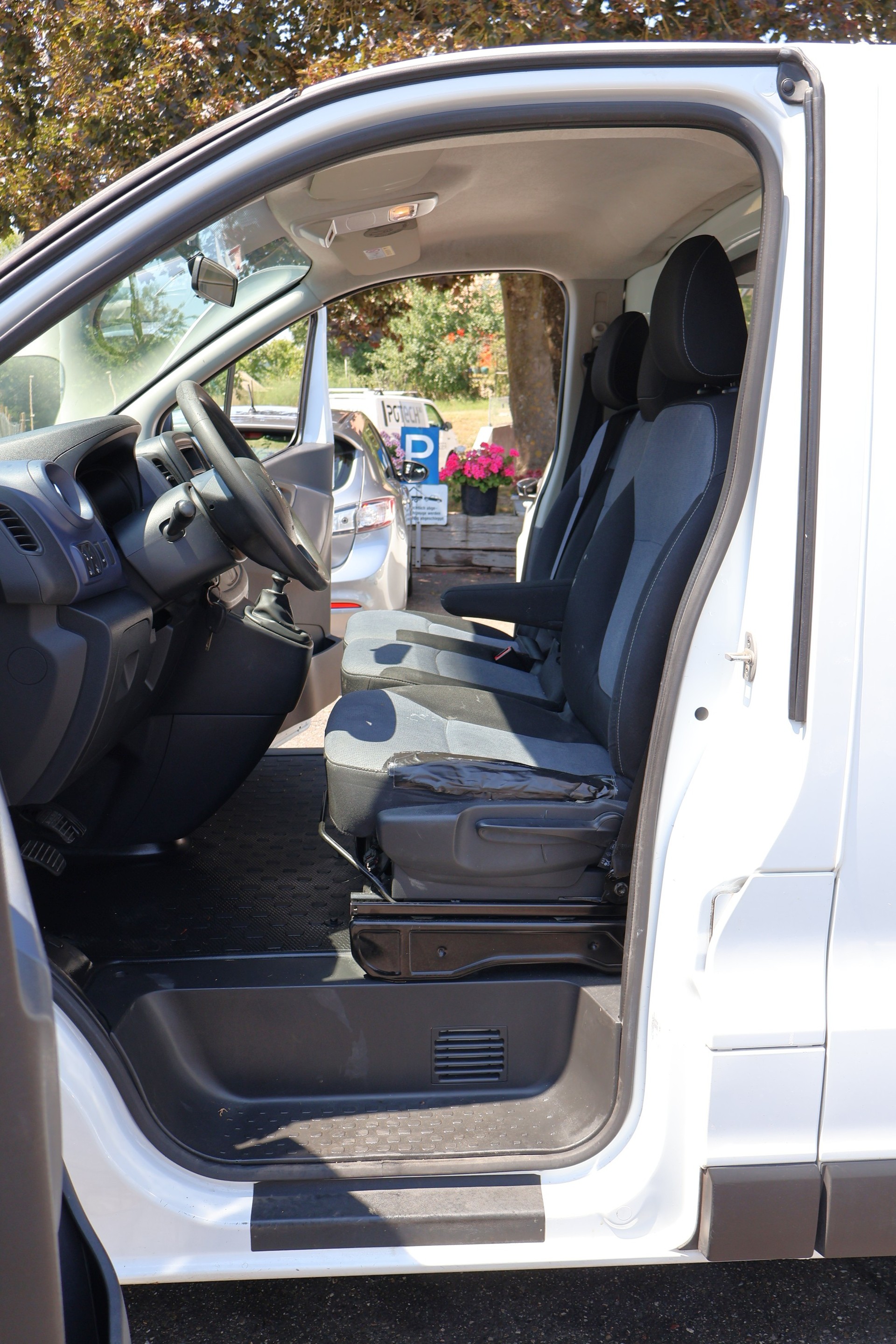 OPEL Vivaro 1.6 CDTI 2.9t L1H1-image-10