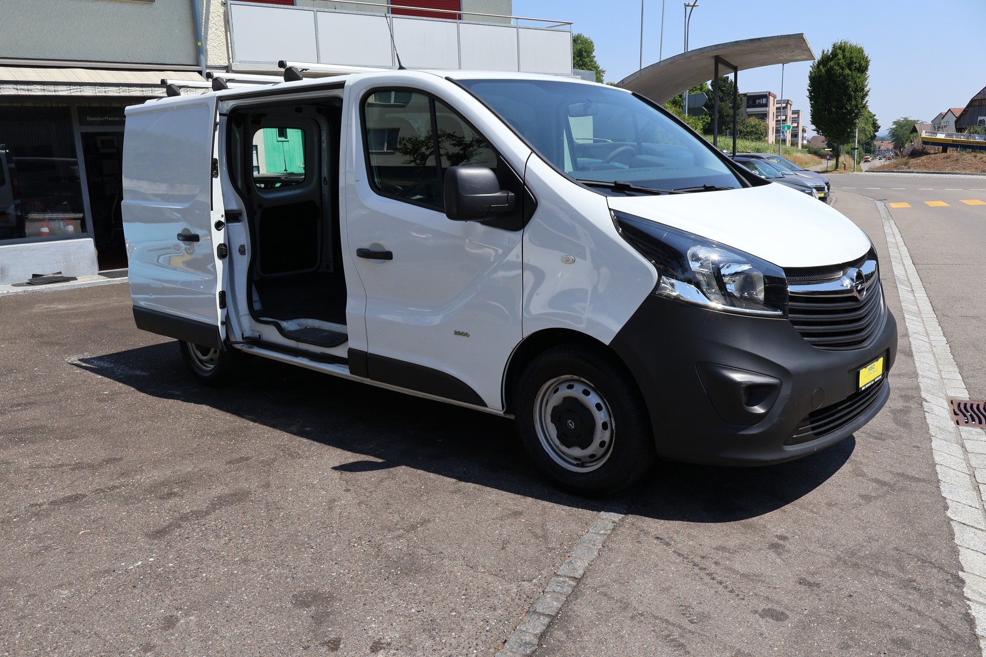 OPEL Vivaro 1.6 CDTI 2.9t L1H1-image-1
