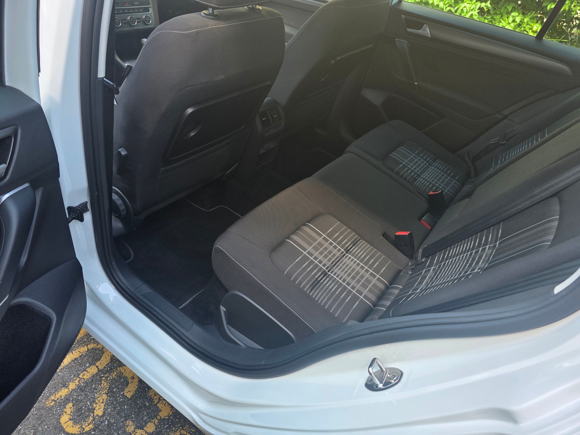 VW Golf Sportsvan 1.4 TSI Lounge DSG-image-8