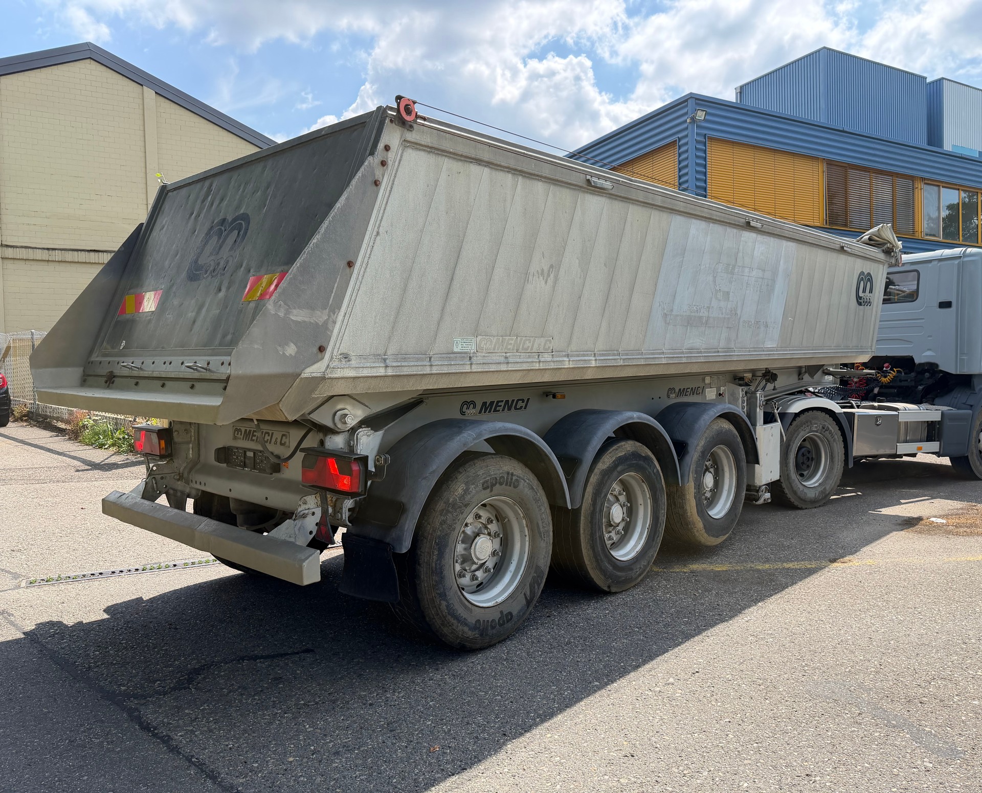 SCANIA SCANIA R420 LA 4x2 / Kipper Menci SL740R AB MFK-image-5