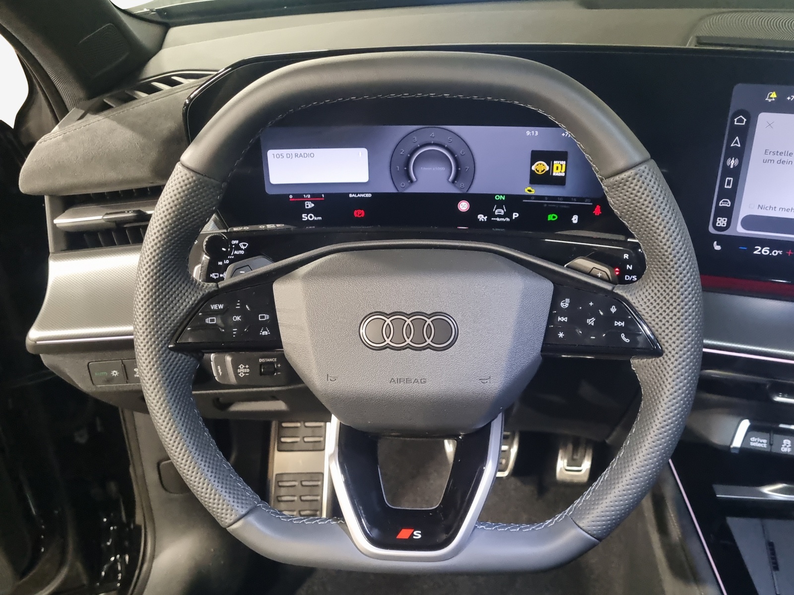 AUDI Q3 Sportback TFSI quattro 195 kW S tronic-image-9