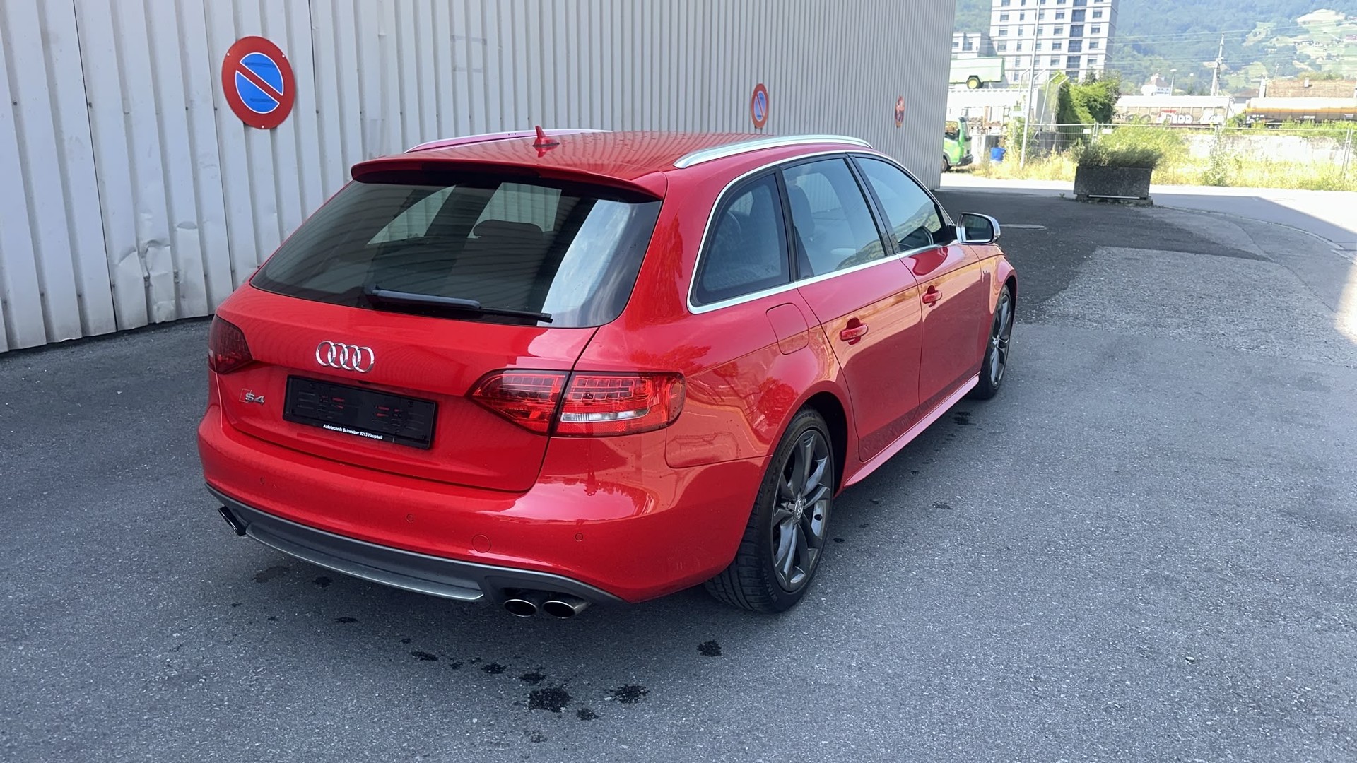 AUDI S4 Avant 3.0 TFSI quattro S-tronic-image-5