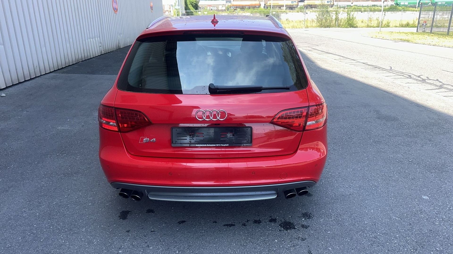 AUDI S4 Avant 3.0 TFSI quattro S-tronic-image-4