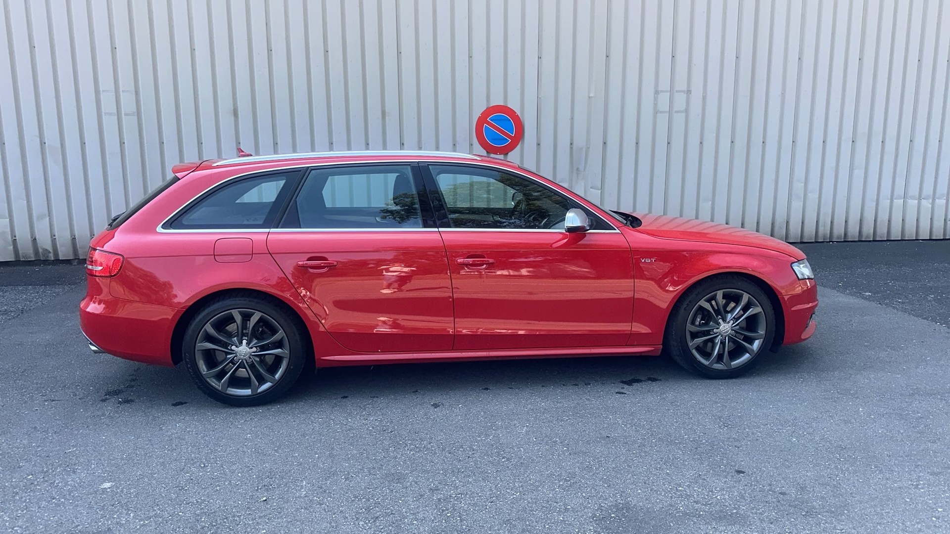 AUDI S4 Avant 3.0 TFSI quattro S-tronic-image-6