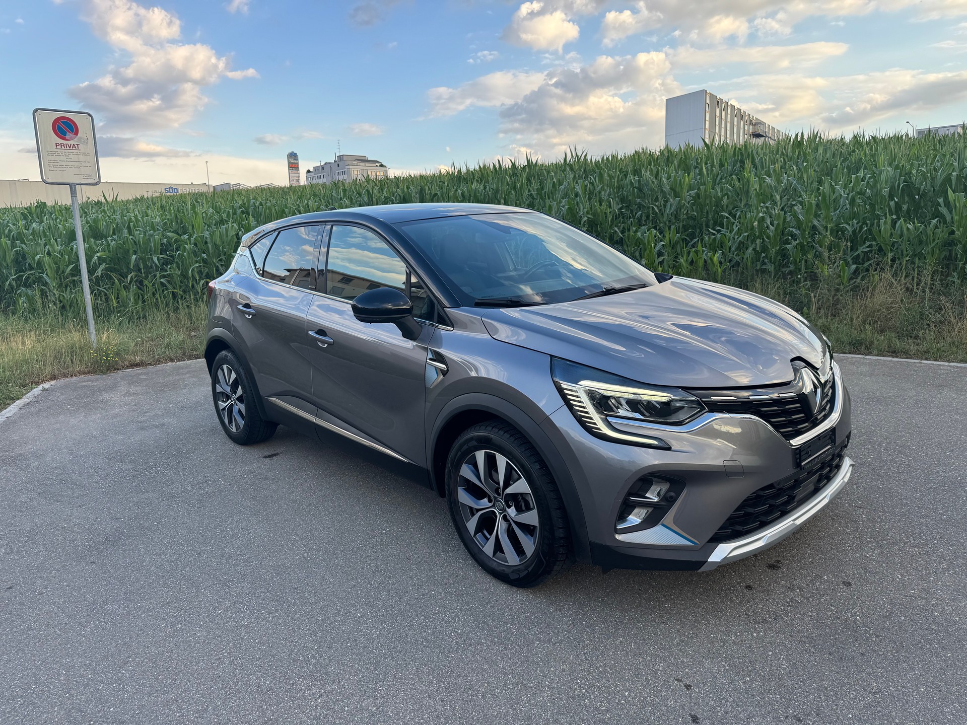 RENAULT Captur 1.6 E-Tech Edition1 DHT-image-1