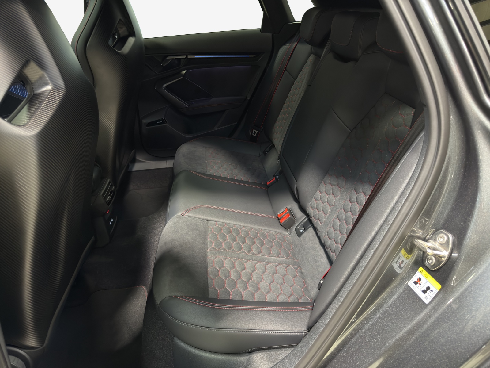 AUDI RS3 Sportback 2.5 TSI competition limited quattro S-tronic-image-11