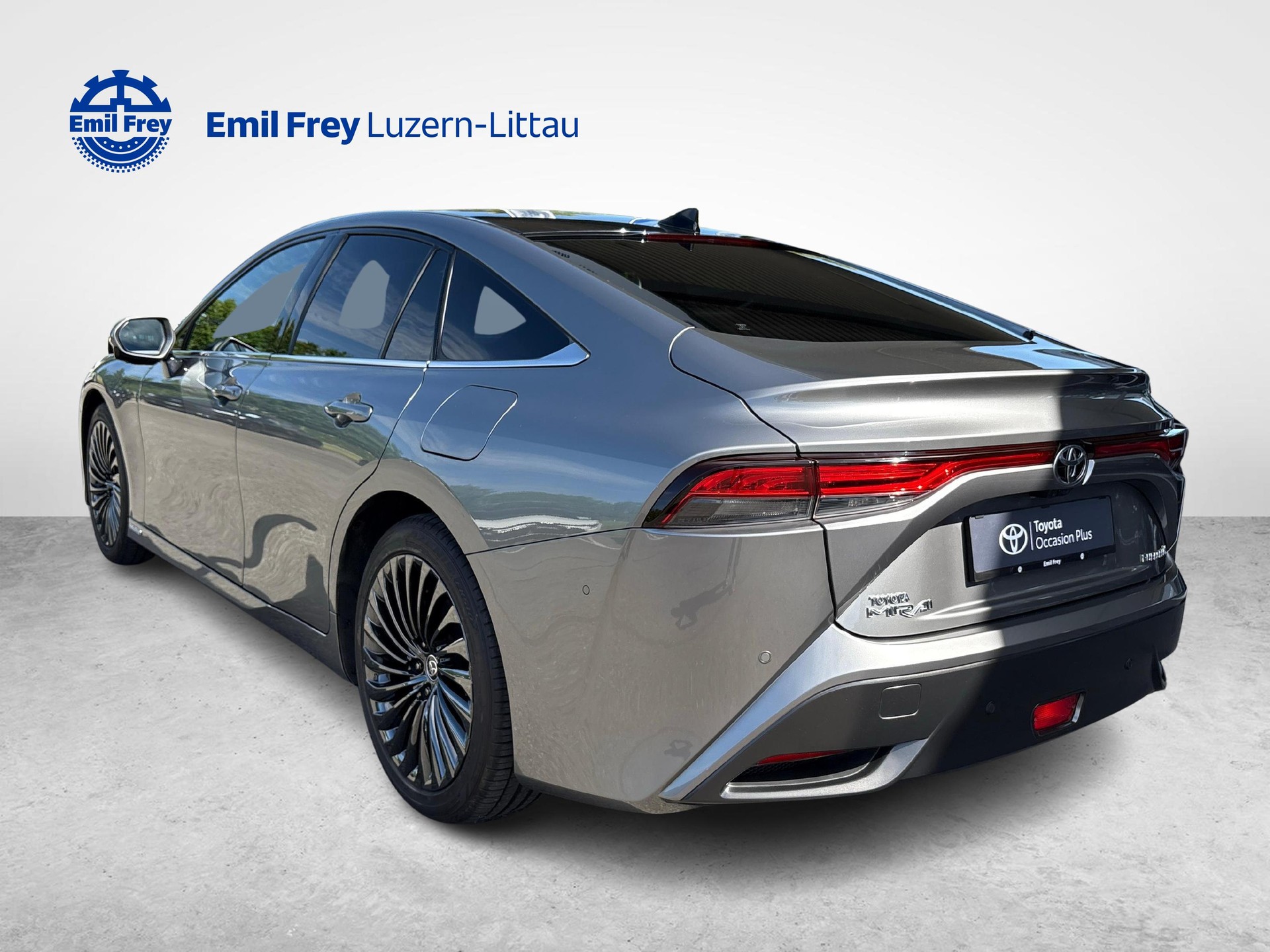 TOYOTA Mirai Fuel Cell Platinum-image-2