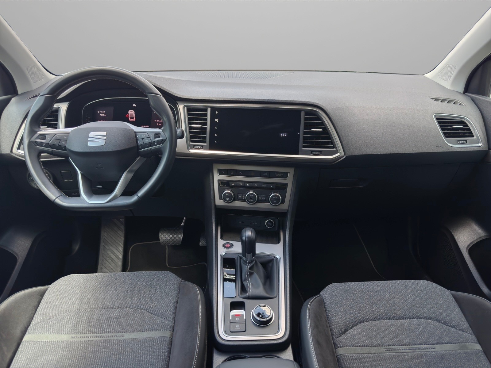 SEAT Ateca 2.0 TDI CR Xperience 4Drive DSG-image-8