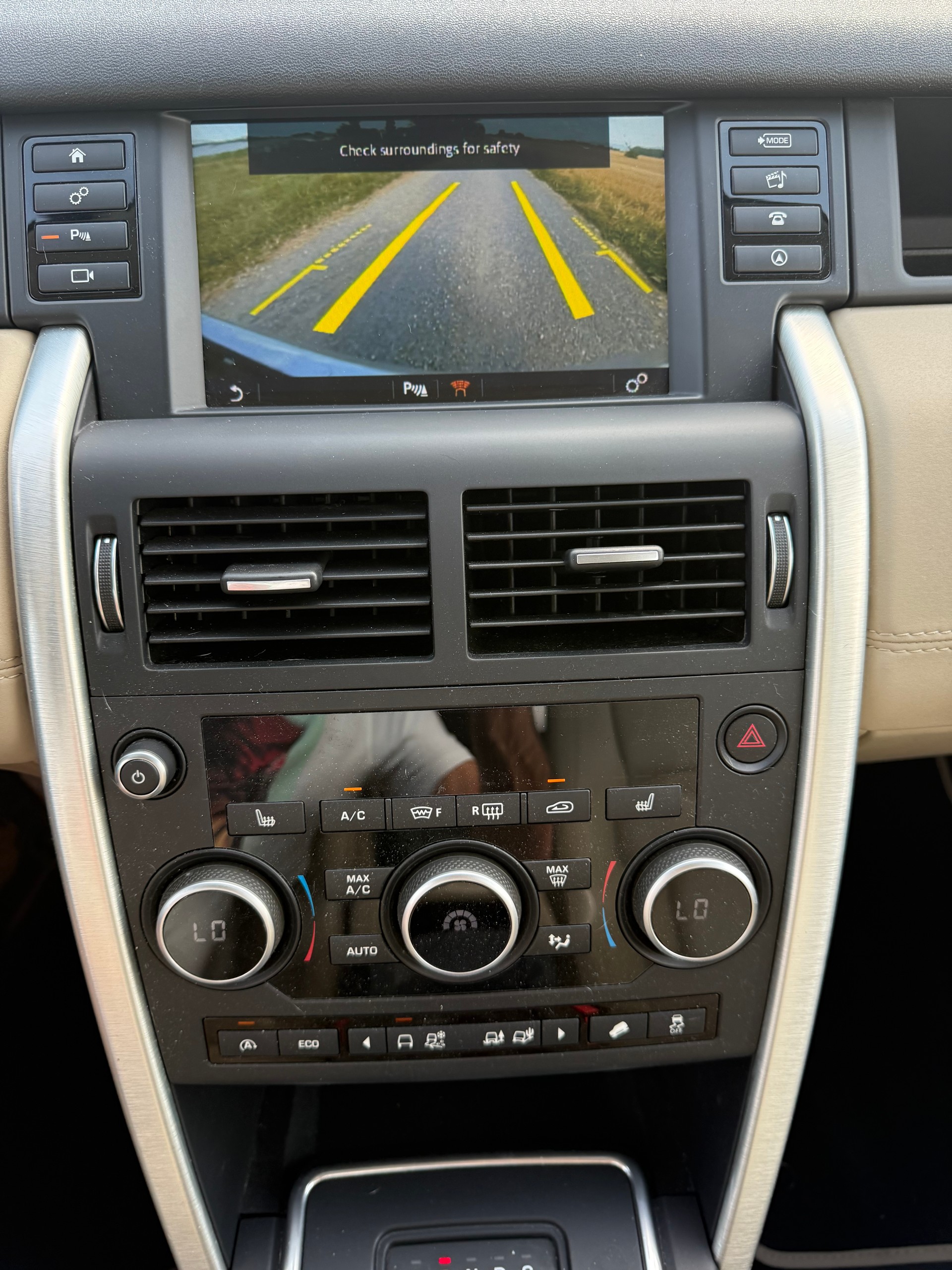 LAND ROVER Discovery Sport 2.0 Si4 SE AT9-image-13