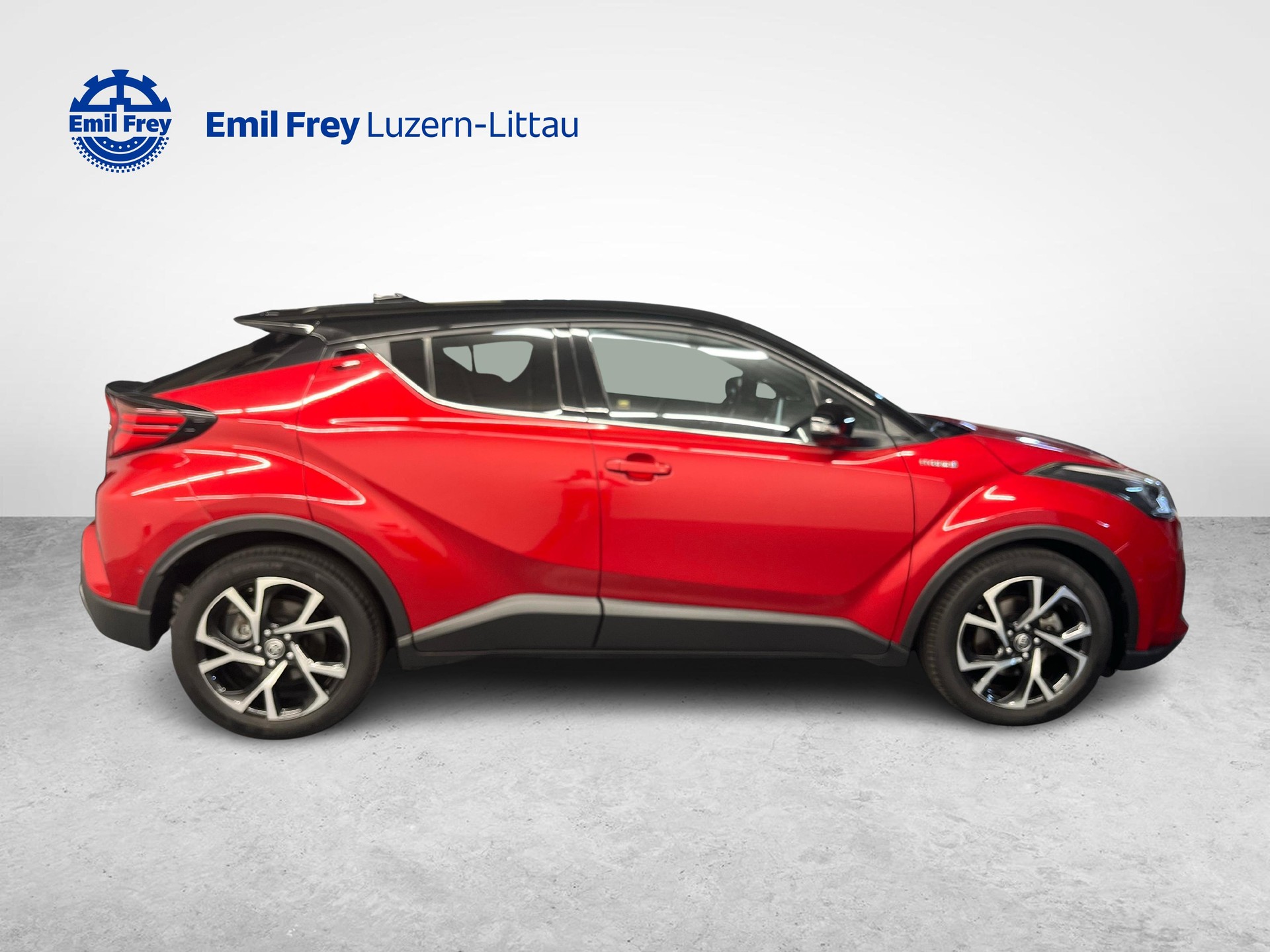 TOYOTA C-HR 2.0 VVTi HSD Trend-image-5