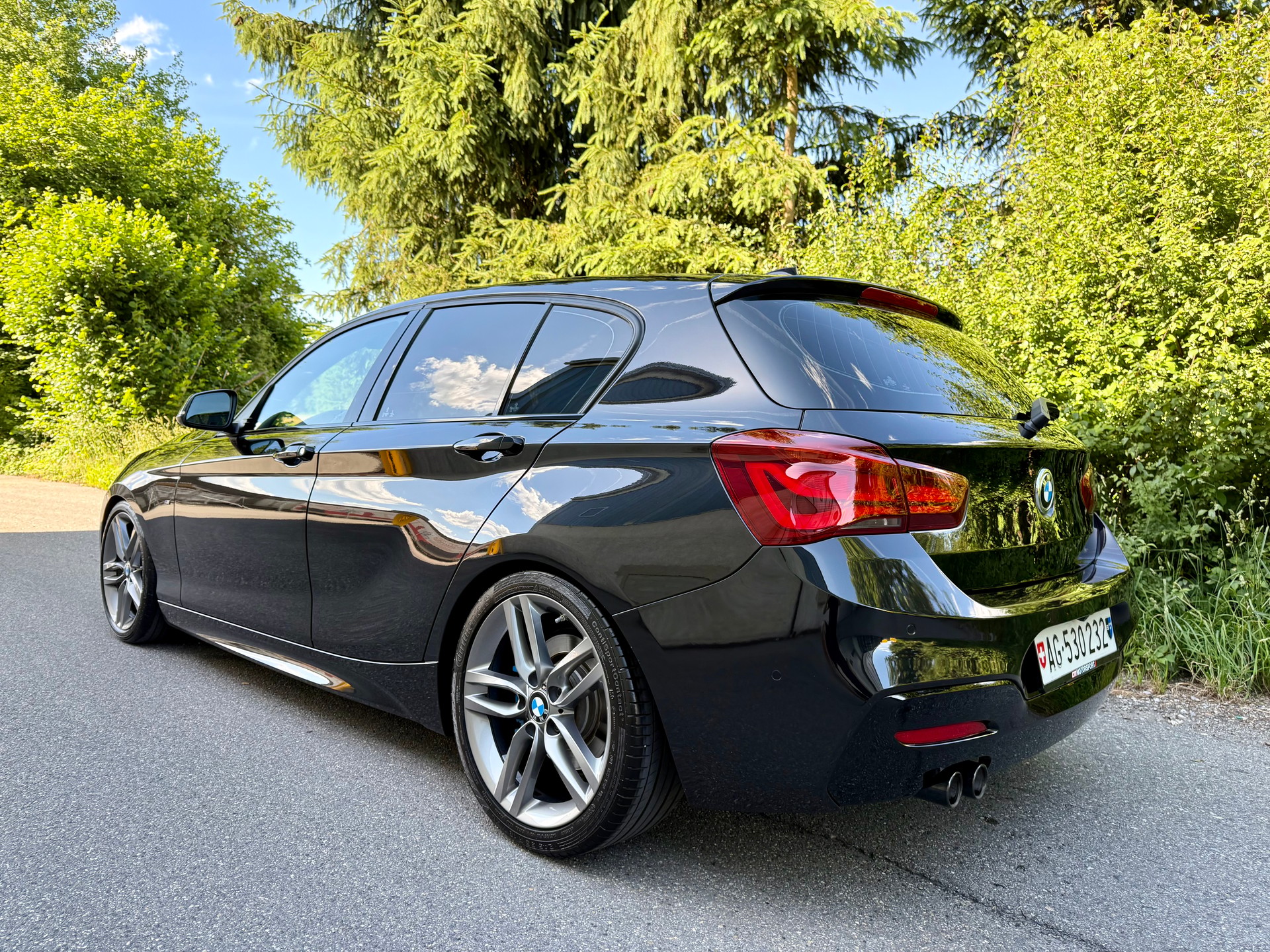 BMW 120d xDrive-image-1