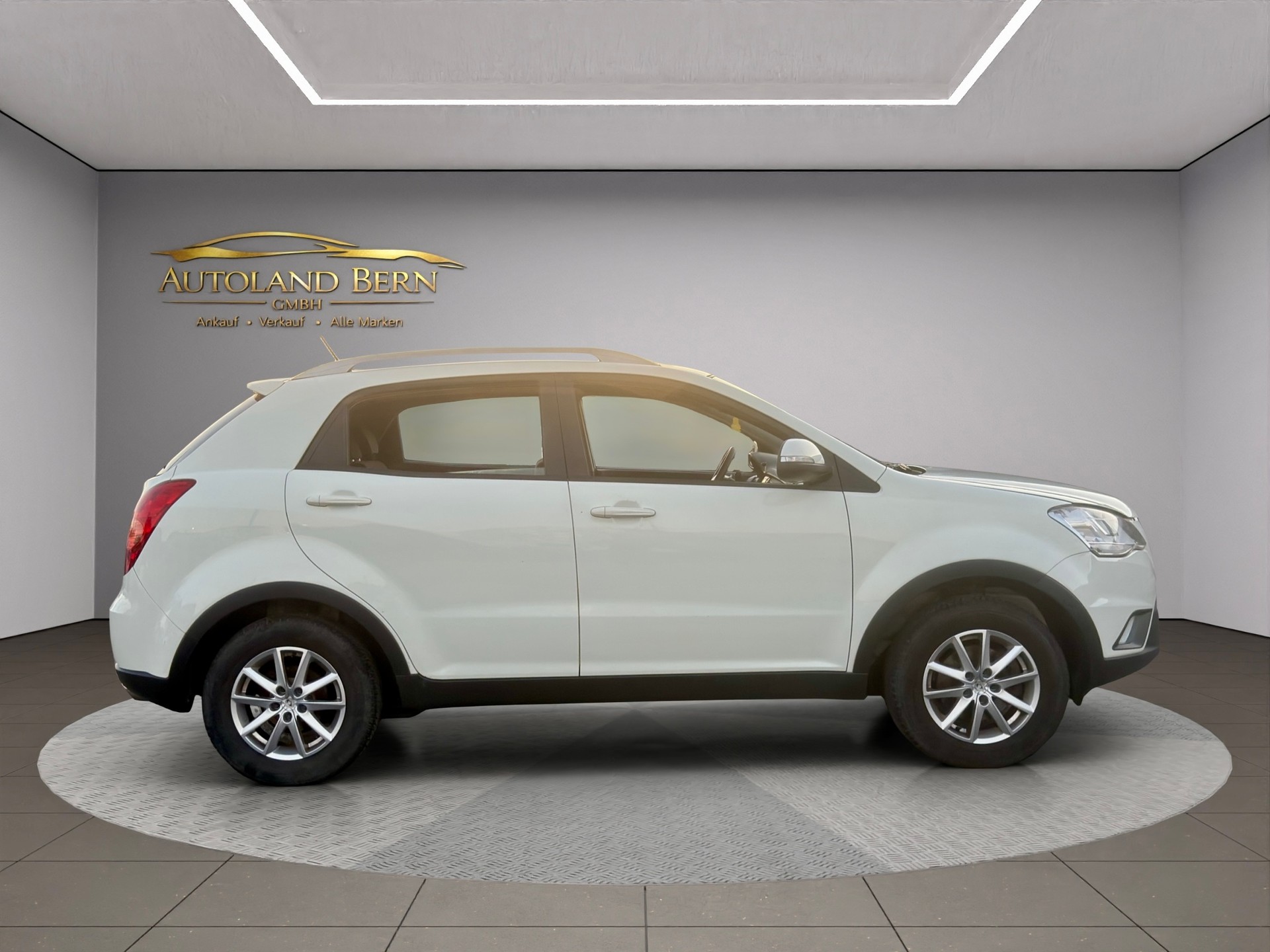 KGM-SsangYong Korando 2.0 e-XDI Sapphire-image-4