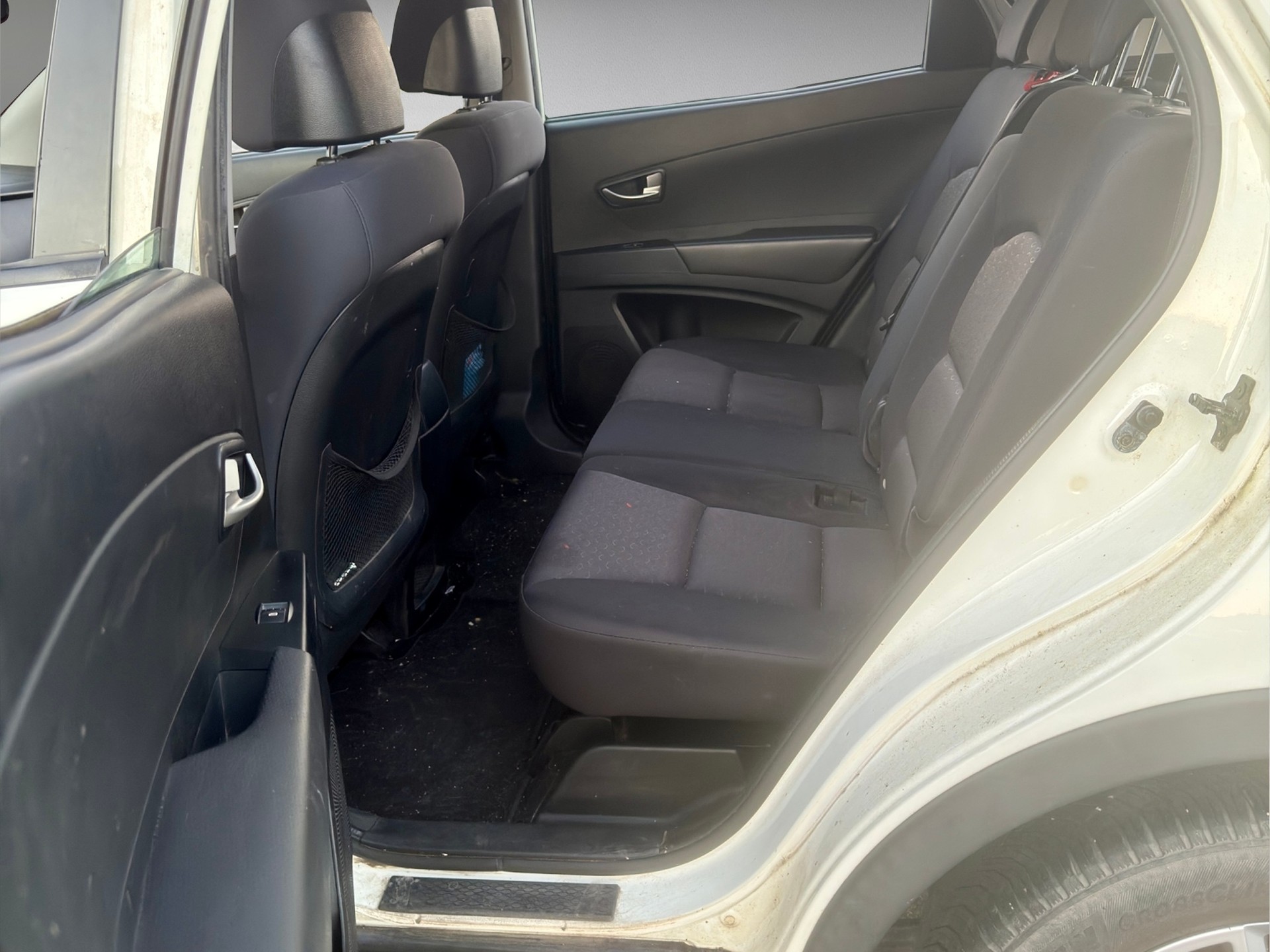 KGM-SsangYong Korando 2.0 e-XDI Sapphire-image-10