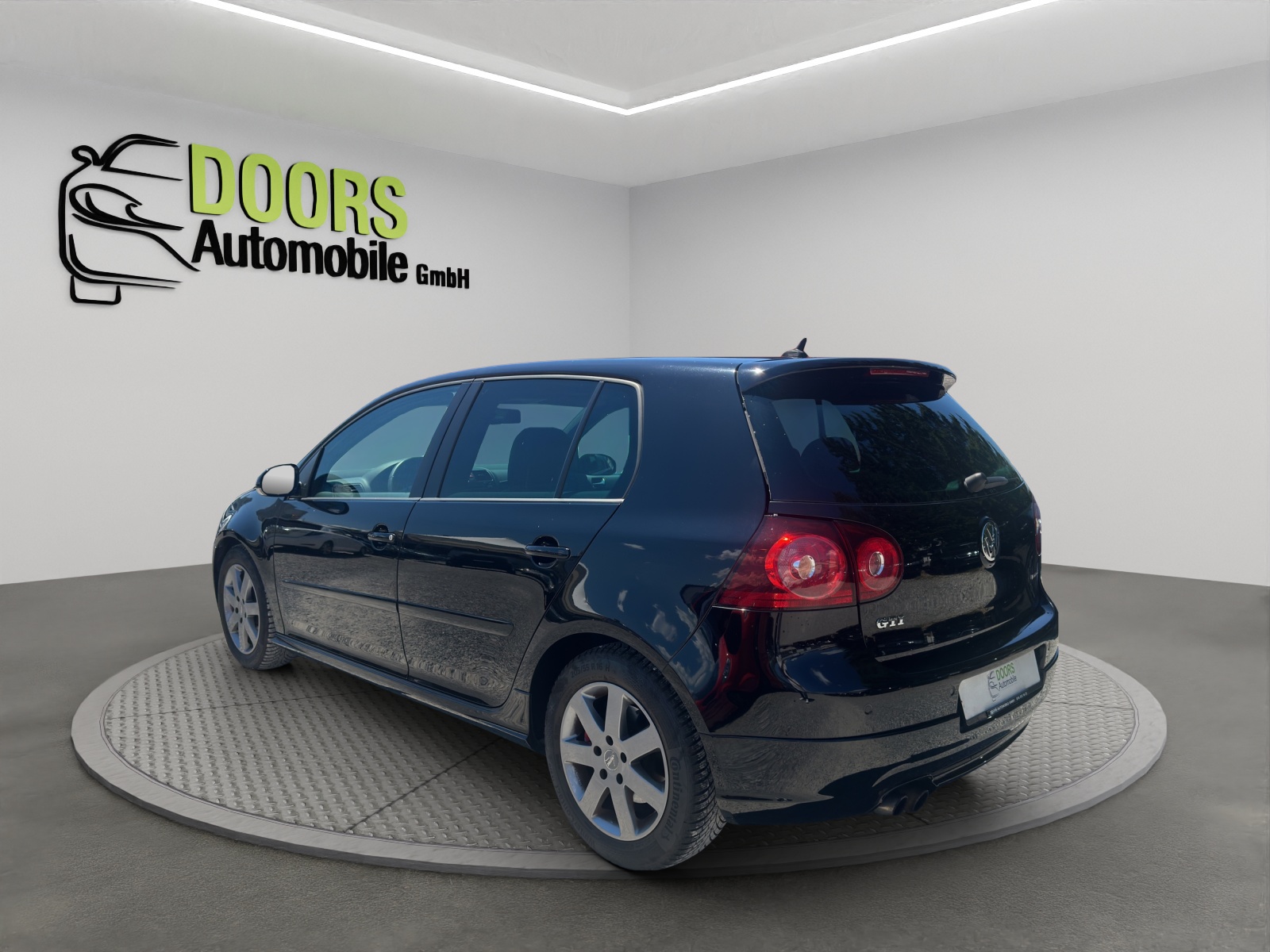 VW Golf 2.0 TFSI GTI Edition 30-image-5