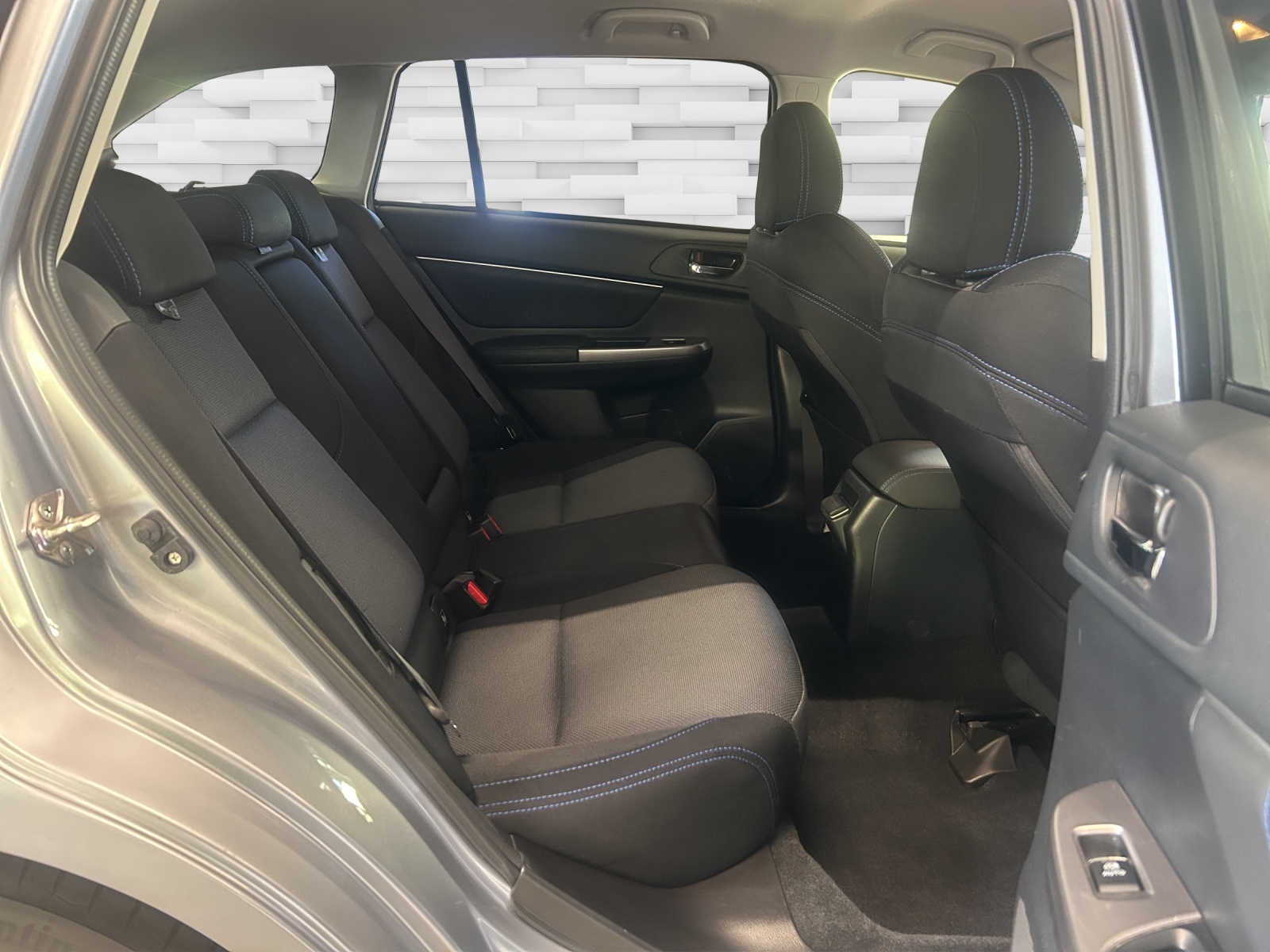 SUBARU Levorg 1.6DIT Swiss S AWD Lineartronic-image-9