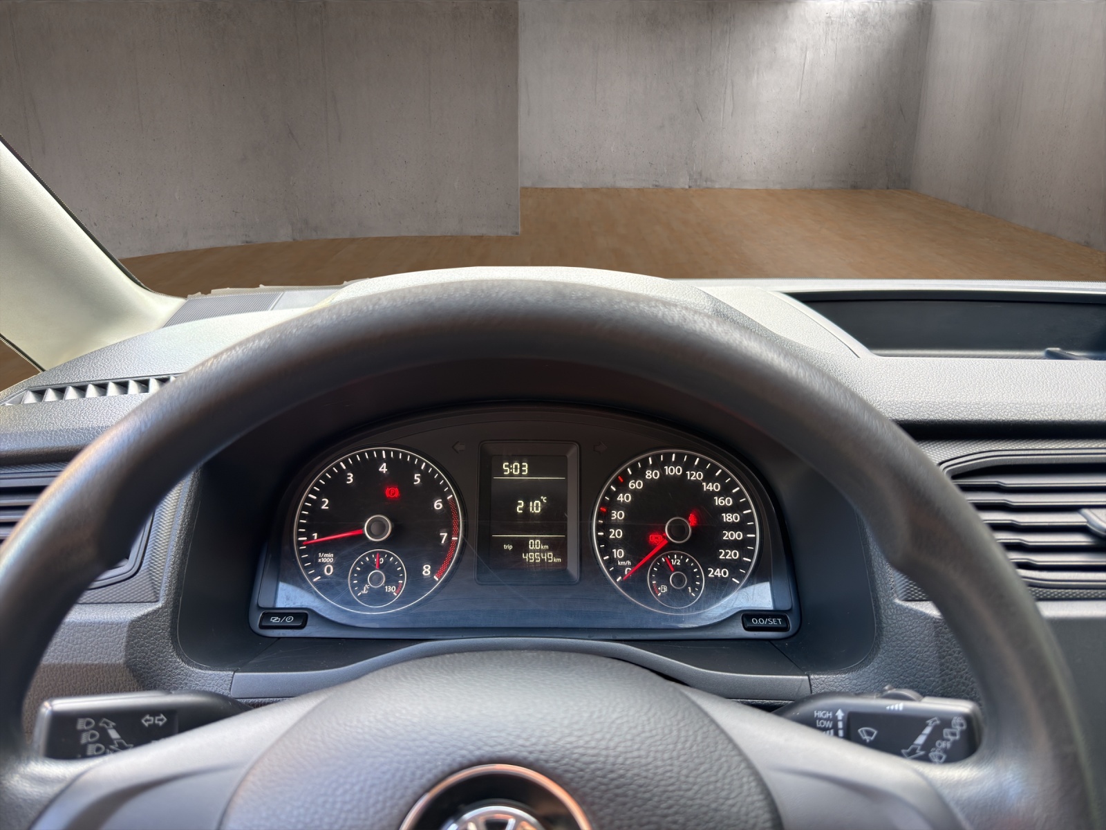 VW Caddy Maxi 1.0TSI BlueMotion Technology-image-12