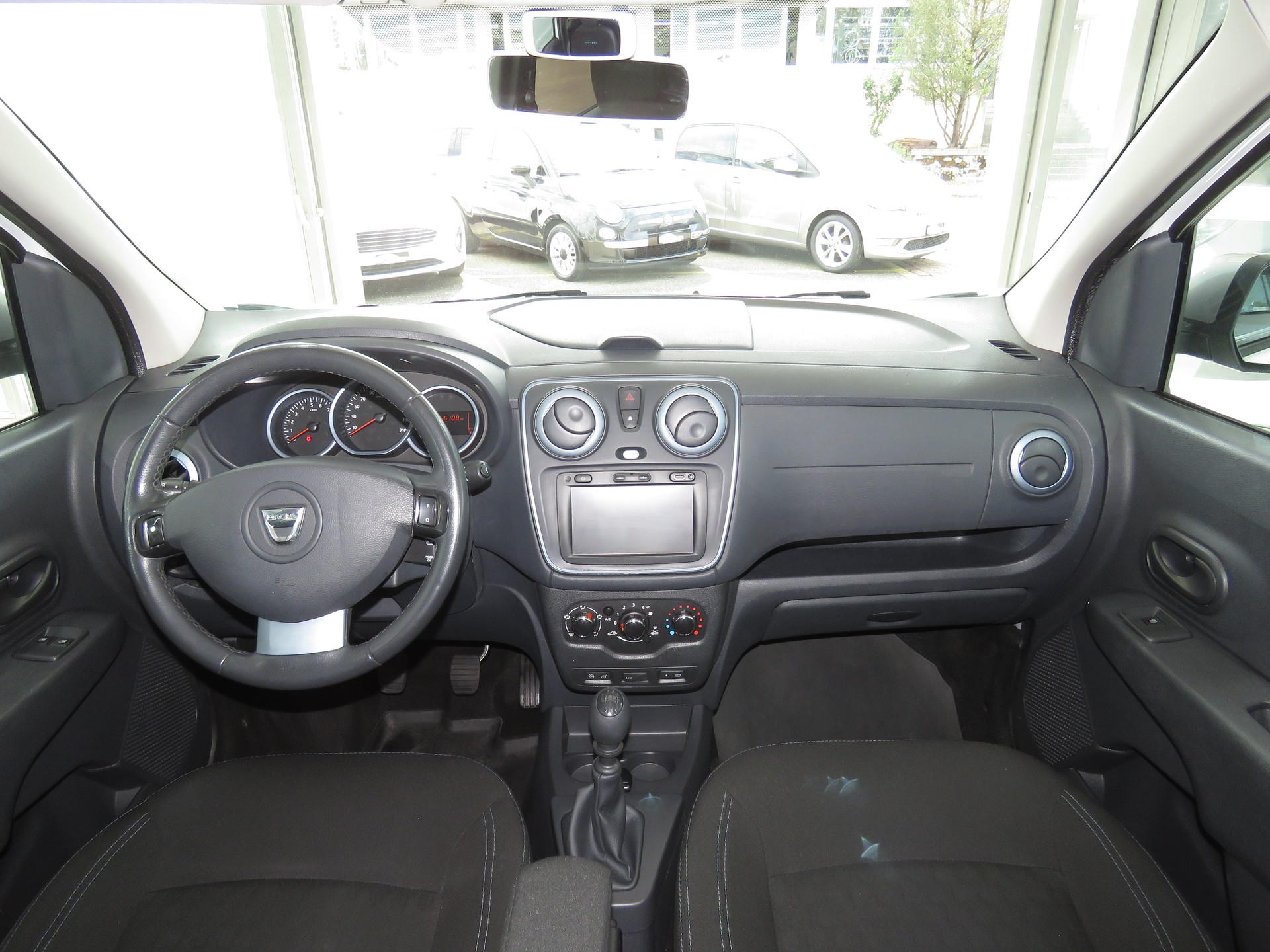 DACIA Lodgy 1.5 dCi Stepway 5-Plätzer-image-13